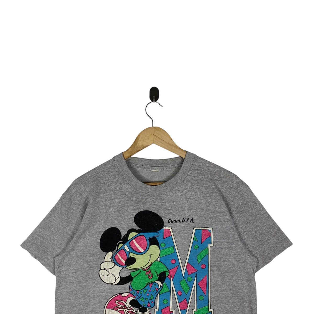 Disney Vintage 90’ MICKEY MOUSE GUAM Hawaii Beach Tee Shirt Size M / US 6-8 / IT 42-44 - 2 Thumbnail