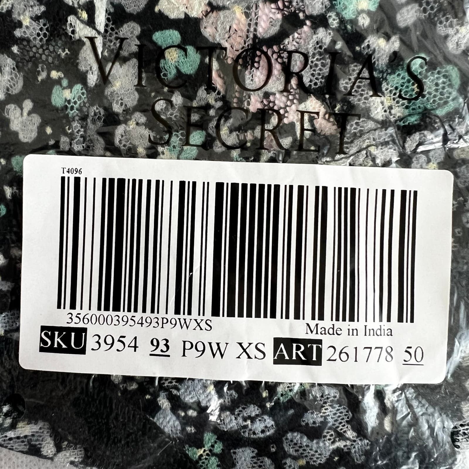 Victoria's Secret Lot 3 Victoria's Secret Floral Lace Hip hugger Panty, XS Size ONE SIZE - 9 Thumbnail