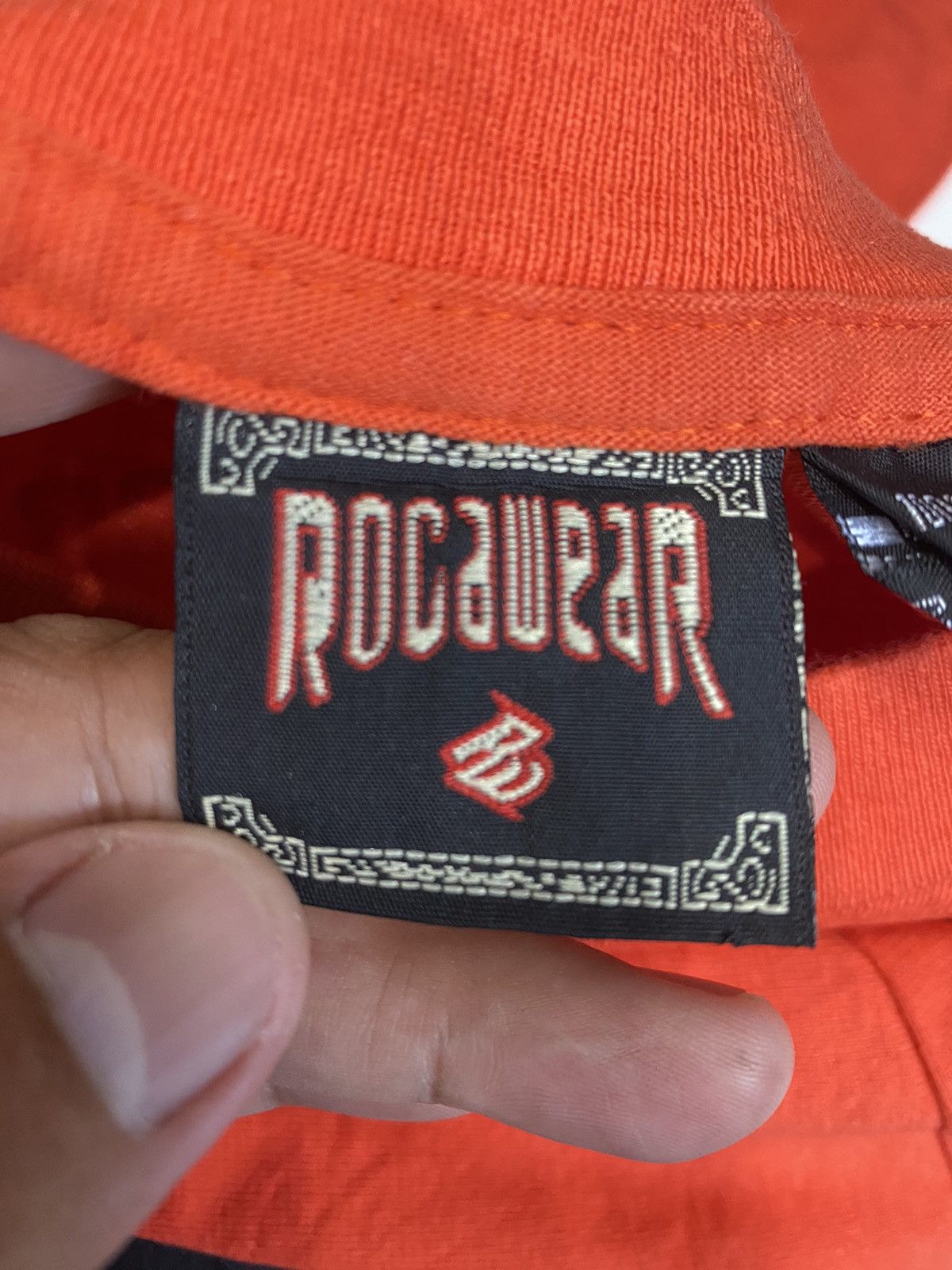 Vintage ROCAWEAR TSHIRT Size US XL / EU 56 / 4 - 7 Thumbnail