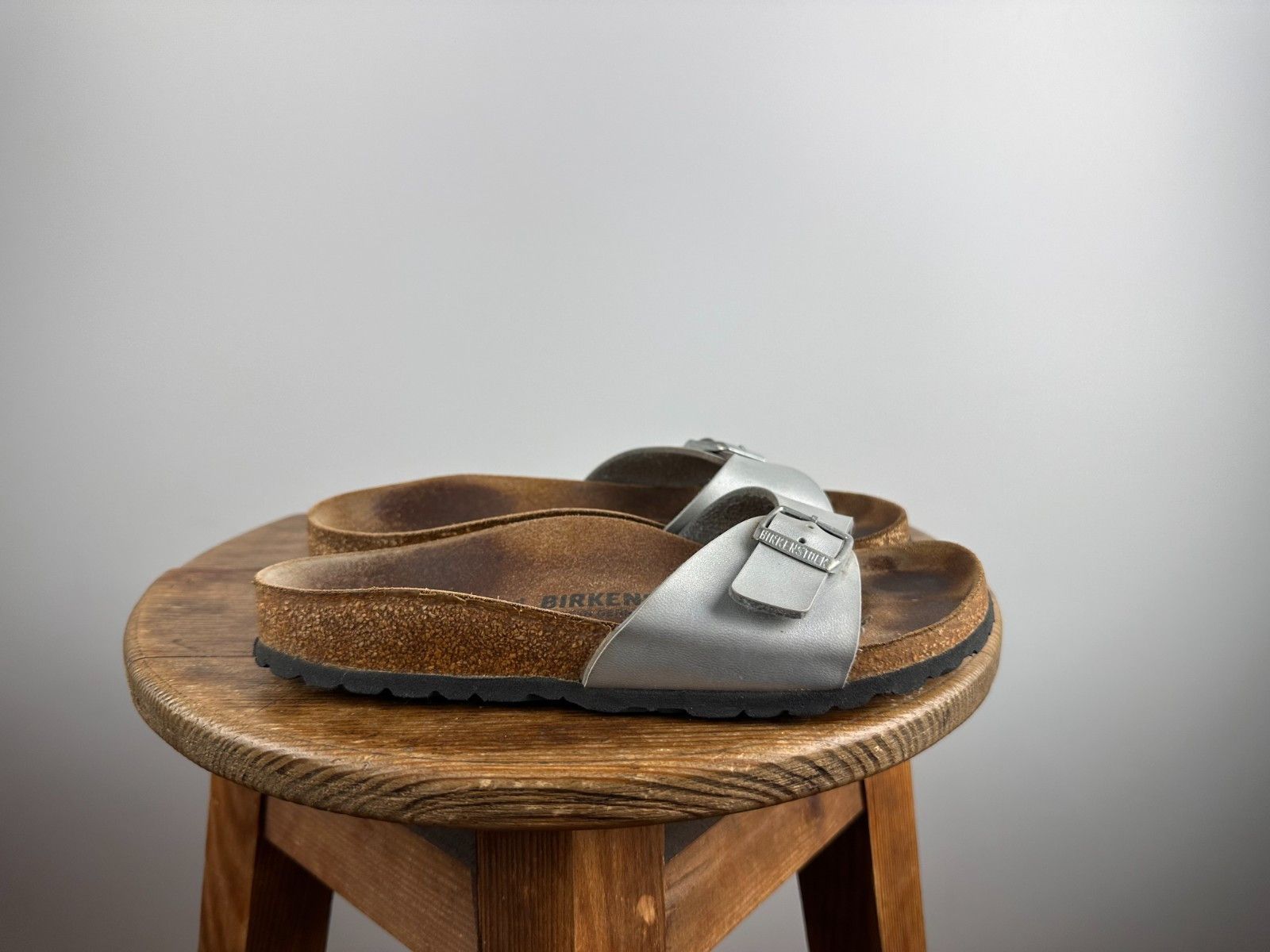 Birkenstock Birkenstock Women's Madrid Silver Slide Sandals EU 36 23 cm Size US 6 / IT 36 - 5 Thumbnail