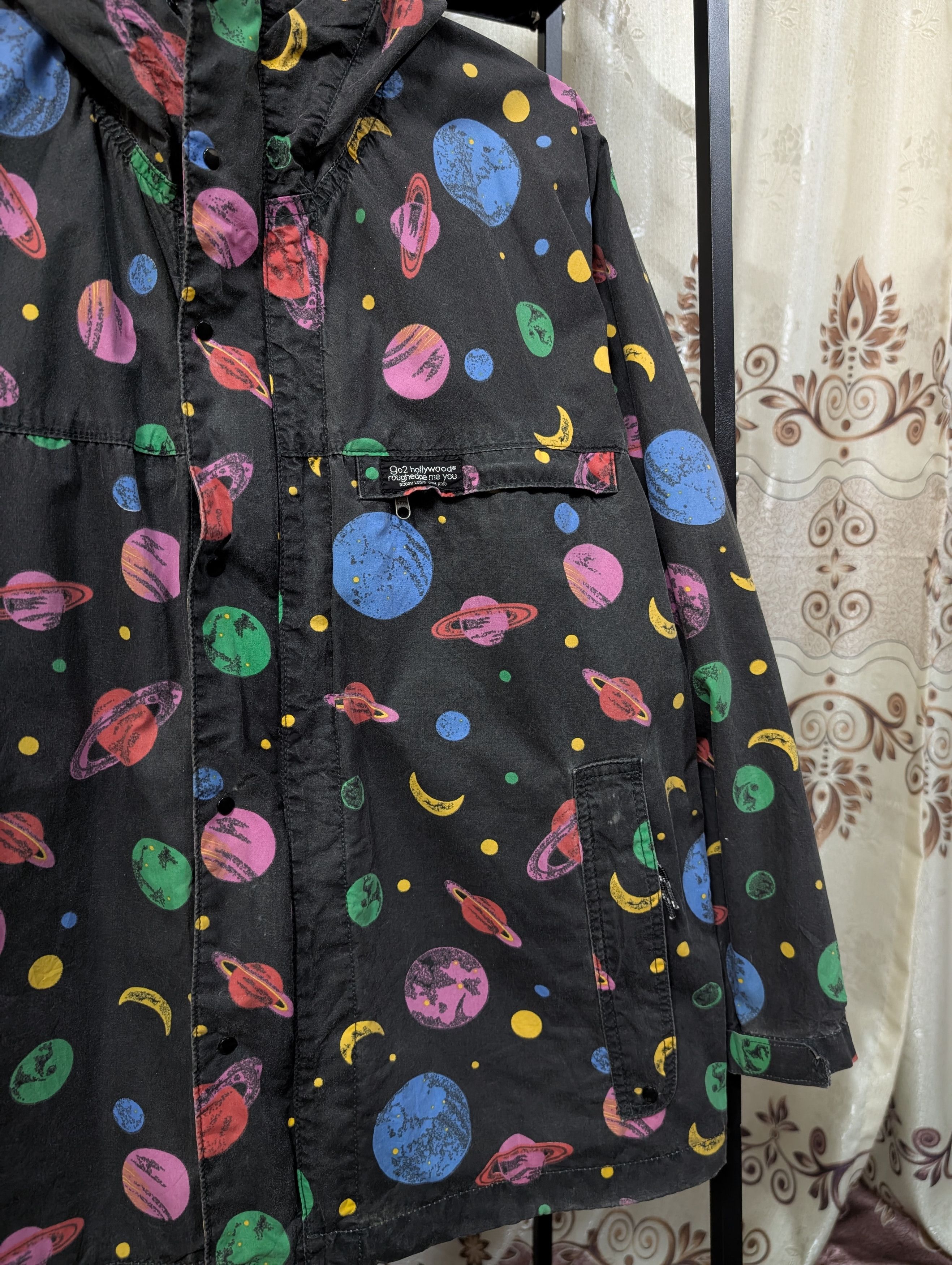 Japanese Brand Vintage Go2 Hollywood Scribble Planets Windbreaker Jacket Size US S / EU 44-46 / 1 - 6 Thumbnail