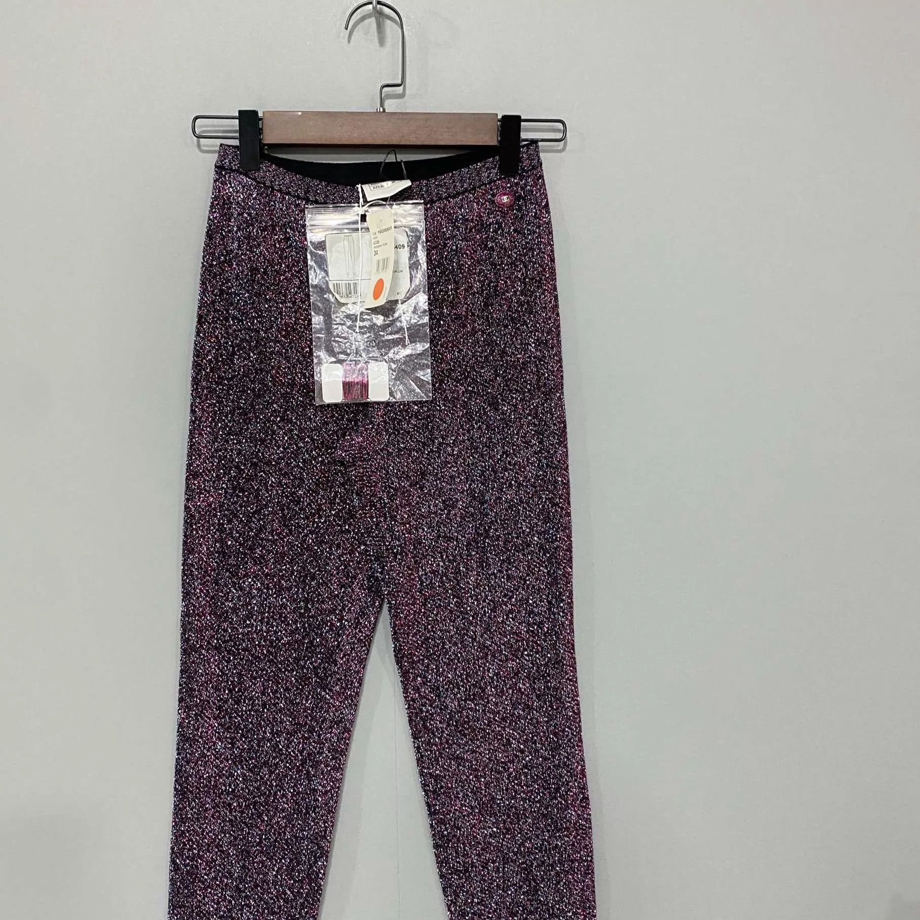Chanel Chanel sequined leggings new with tags 34 Size 25" / US 0 / IT 36 - 3 Thumbnail