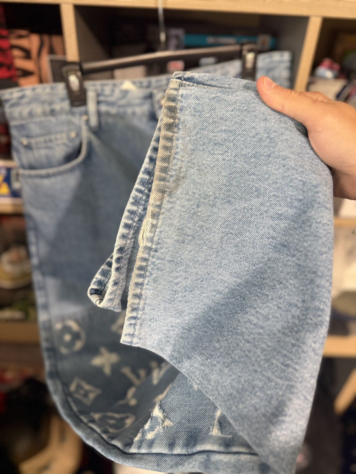 Louis Vuitton Louis Vuitton Lightwash Skater Monogram Jeans Size US 31 - 6 Thumbnail
