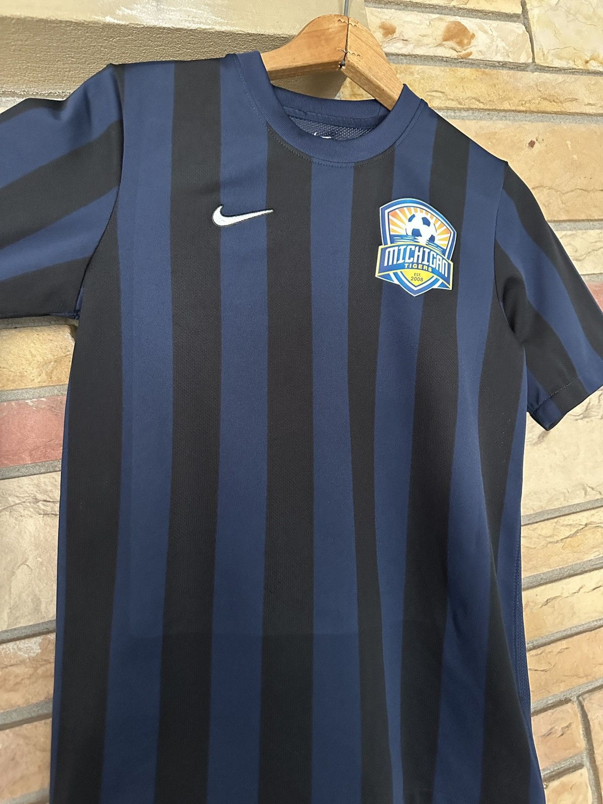 Nike Y2K Nike Michigan Tigers Striped Soccer Jersey Size US S / EU 44-46 / 1 - 3 Thumbnail