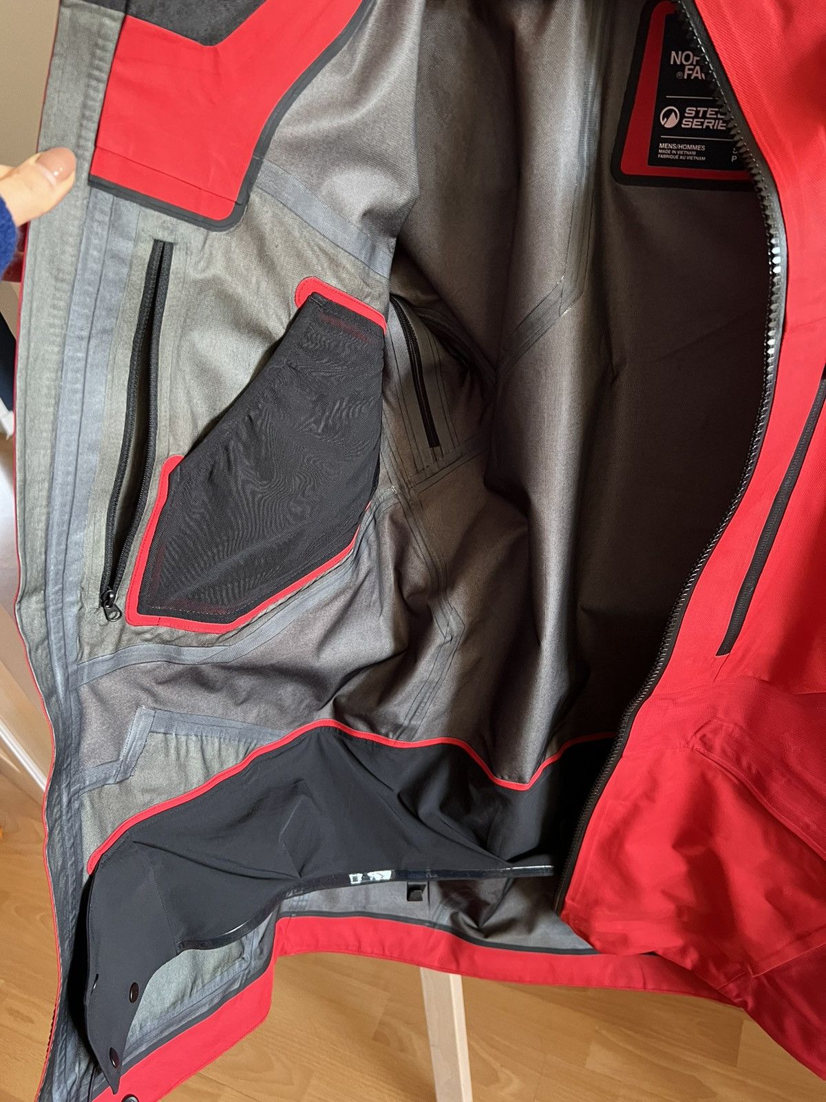 The North Face Men’s The North Face Steep Series Ski Jacket – Size S Size US S / EU 44-46 / 1 - 9 Thumbnail