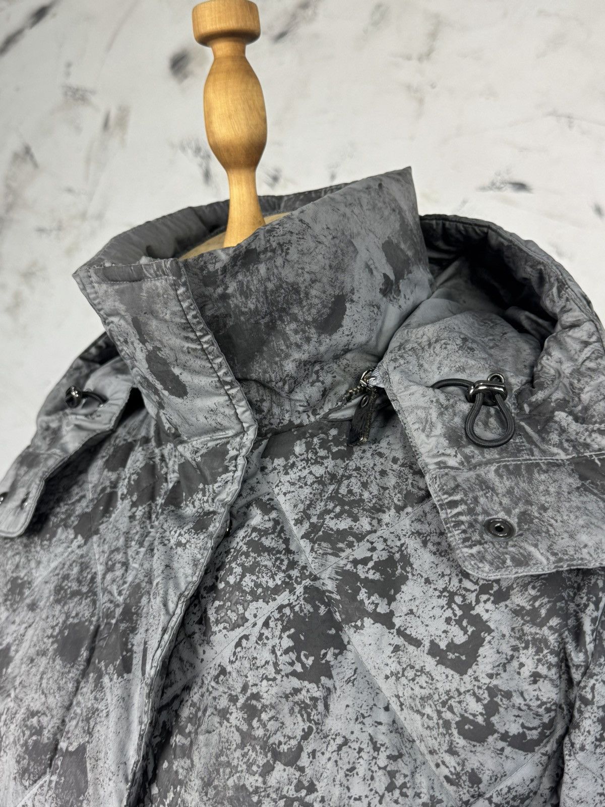 Burberry Burberry Quilted Custom Camo Puffer Jacket Size M - L Size M / US 6-8 / IT 42-44 - 7 Thumbnail