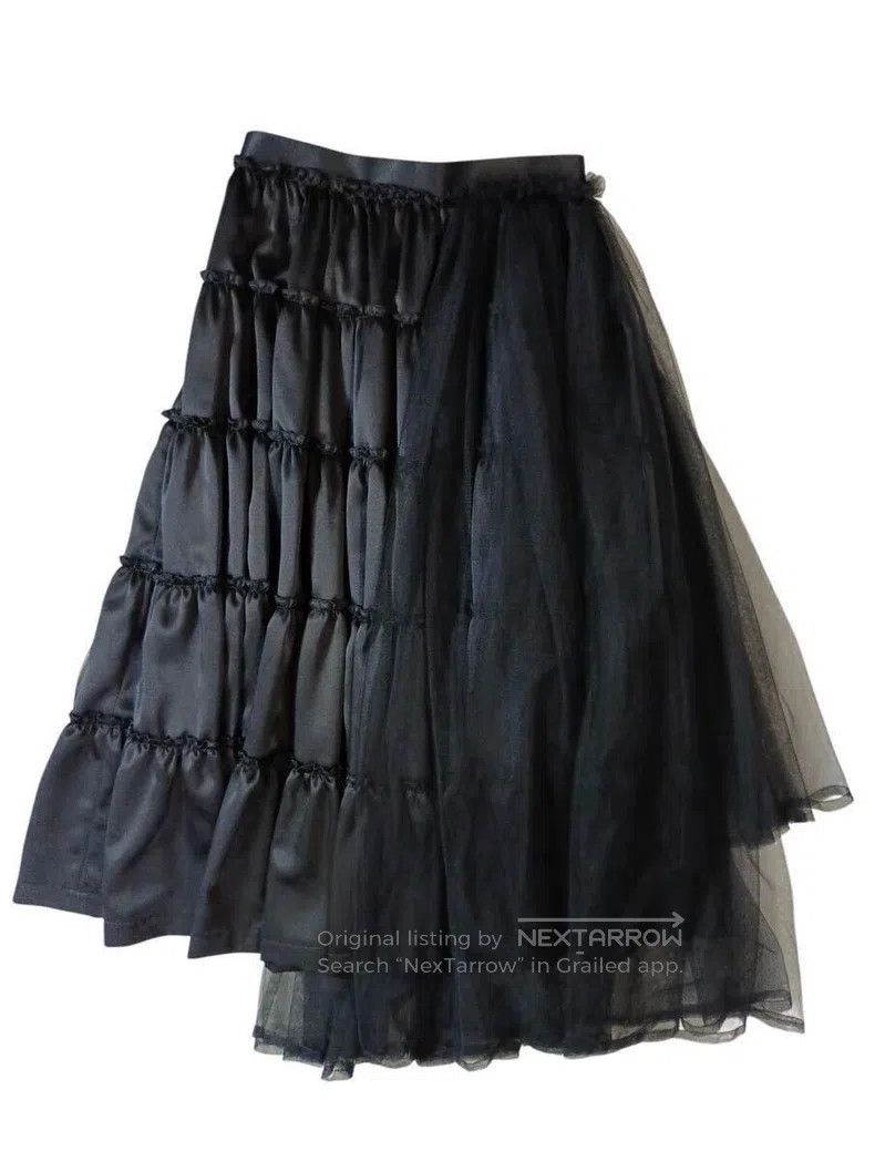 Comme des Garcons Comme Des Garcons size XS Black vintage designed half skir Size 23" - 2 Thumbnail