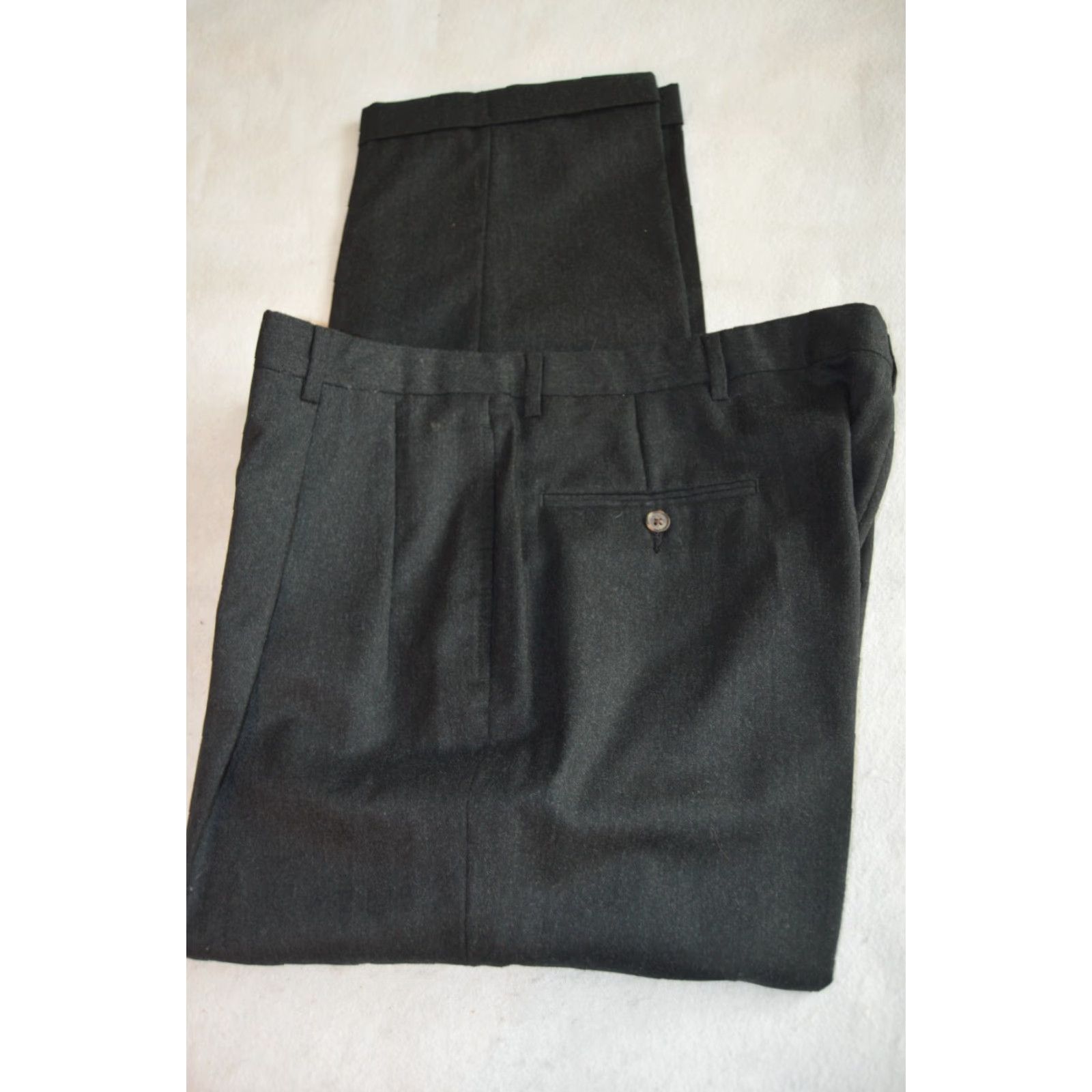 Tommy Hilfiger Tommy Hilfiger Men's Black Dress Pants 40W 30L Wool - Pants, Regular, 40, Black, Wool, Pleated Front, Dress, Logo, Preppy, USA, Mens Size US 40 / EU 56 - 4 Thumbnail