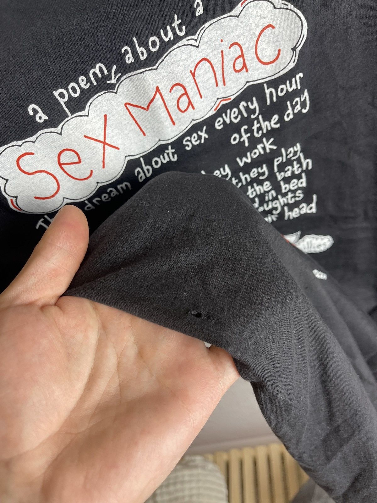 Vintage Vintage Sex Maniac Poem Word Design T-shirt Art Graphic Size US XL / EU 56 / 4 - 7 Thumbnail