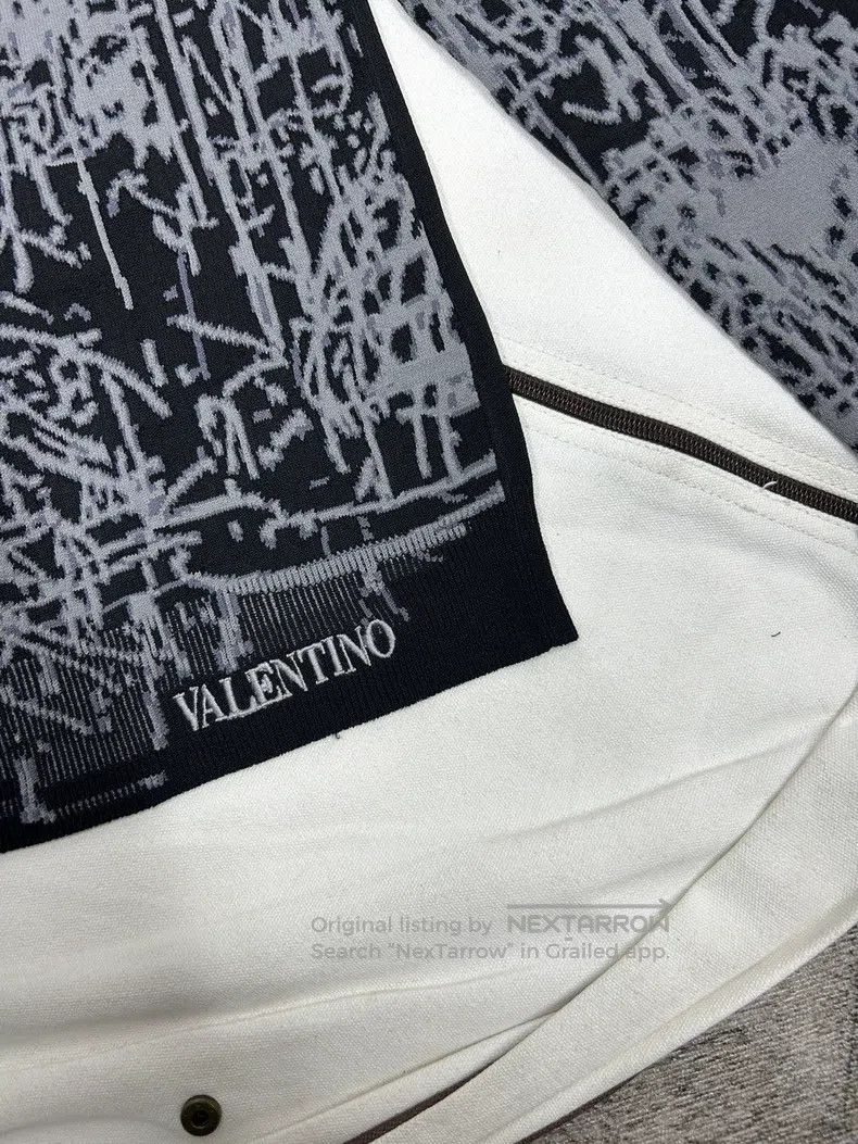 Valentino Valentino Art graffiti knitwear sweater Size US M / EU 48-50 / 2 - 4 Thumbnail