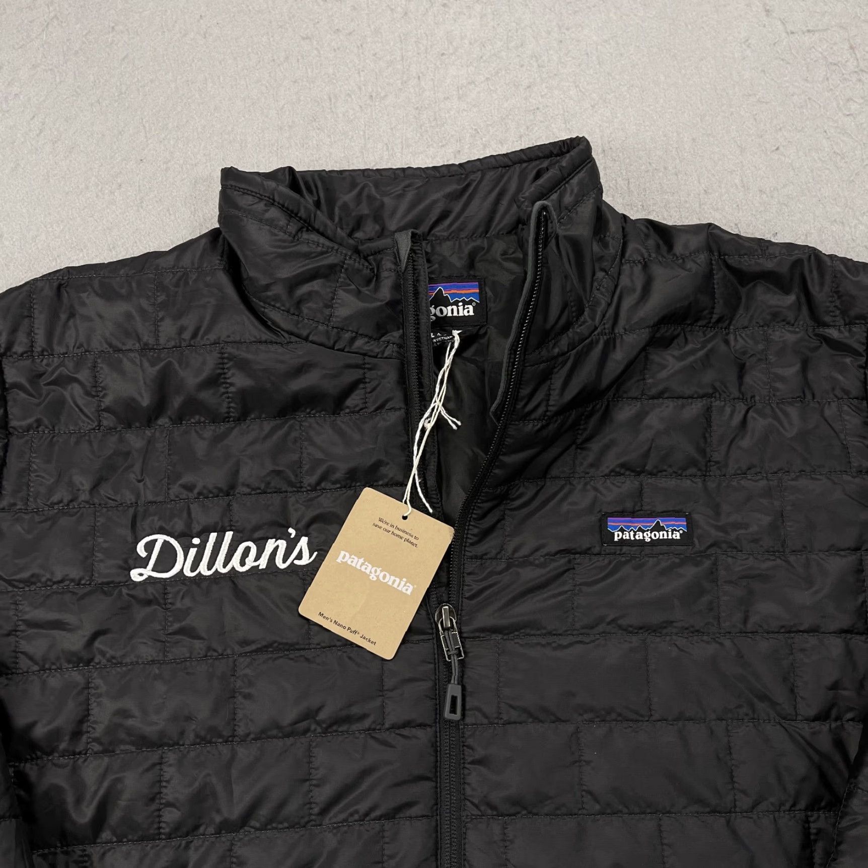 Patagonia Jacket Mens XL Black Primaloft Nano Puff Puffer Full Zip Logo NWT