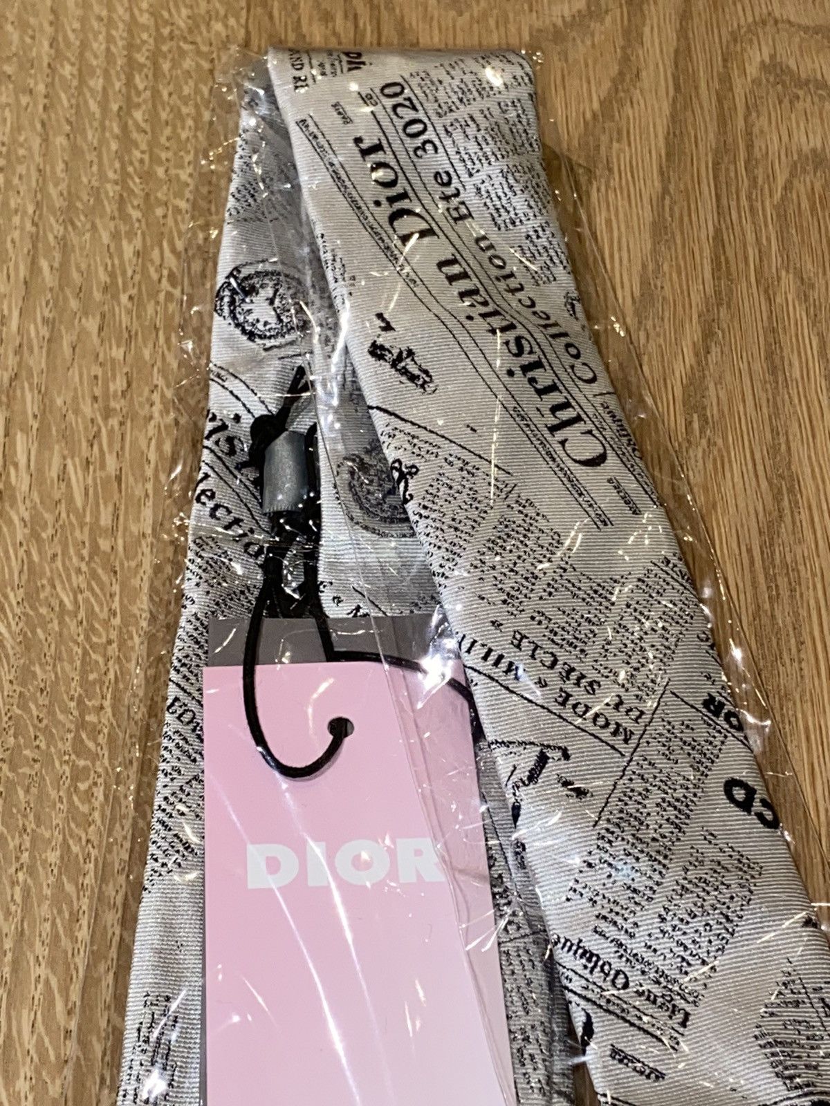 Daniel Arsham × Dior Daniel Arsham x Dior Tie Newspaper Size ONE SIZE - 6 Thumbnail