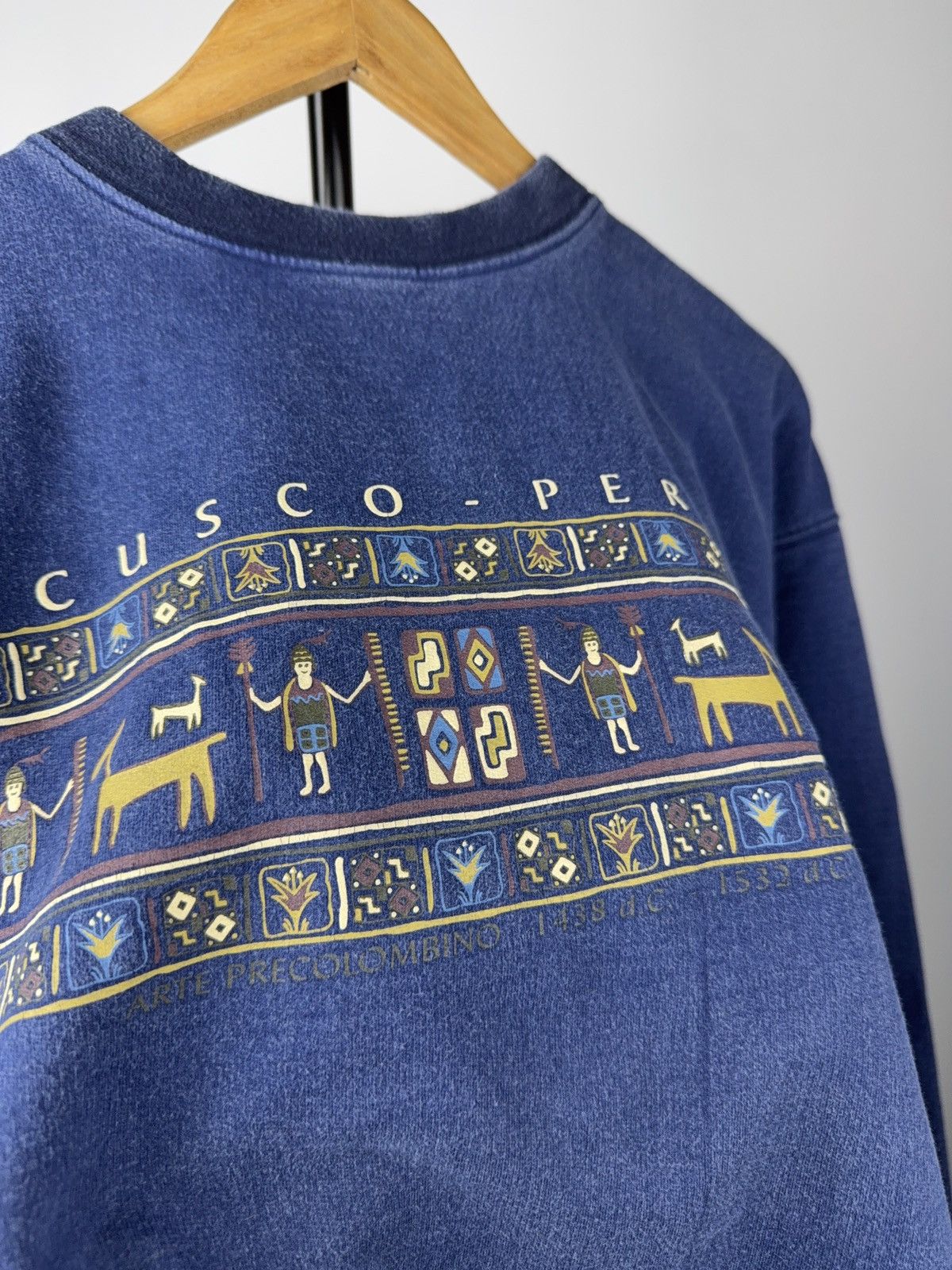 Vintage Vintage Peruvian Tribal Art Sweatshirt Cusco Precolombino Size US XL / EU 56 / 4 - 3 Thumbnail