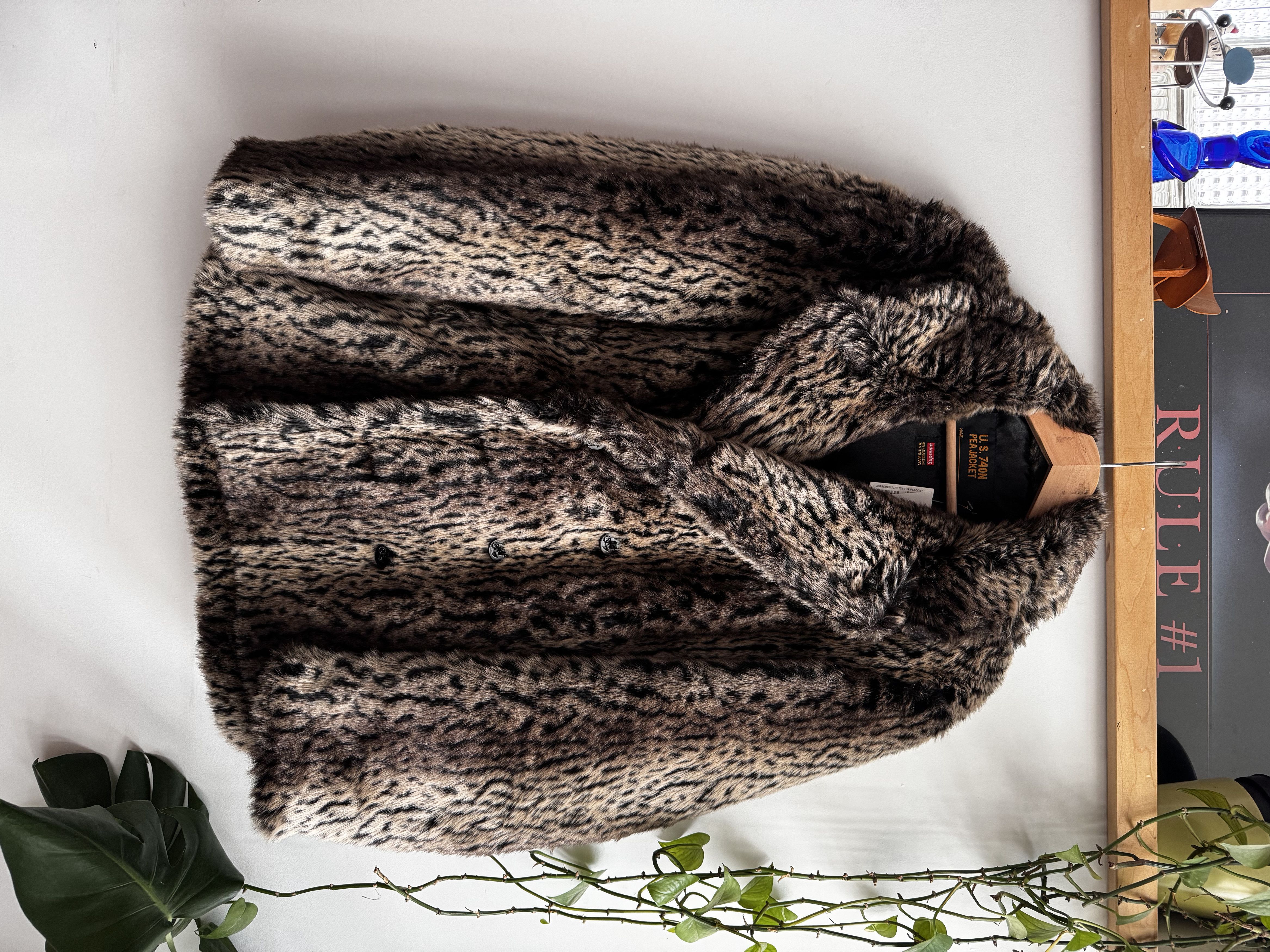 Schott × Supreme FW17 Supreme x Schott Leopard Faux Fur Peacoat Size M