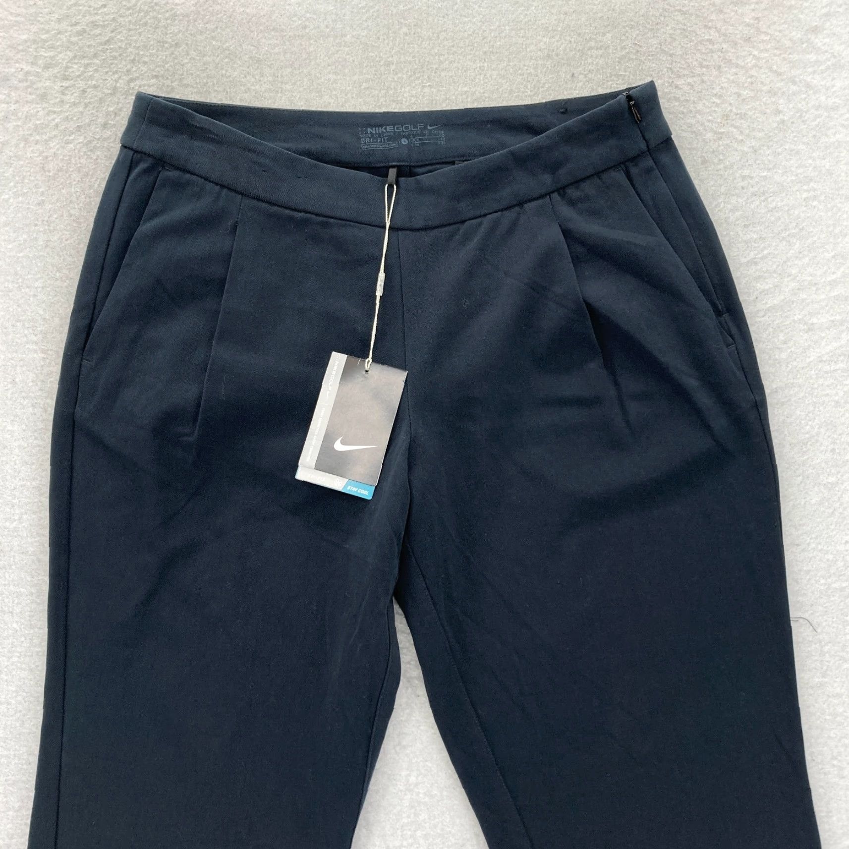Nike Nike Golf Pants Women's 4 Slim Leg Cropped Navy Blue Dri-Fit Pleated Stretch NWT Size 27" / US 4 / IT 40 - 2 Thumbnail