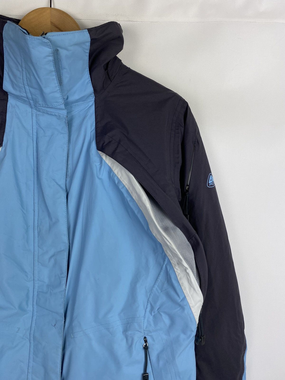 Vintage Nike ACG Storm-Fit vintage ladies hooded ski jacket size M Size M / US 6-8 / IT 42-44 - 15 Thumbnail