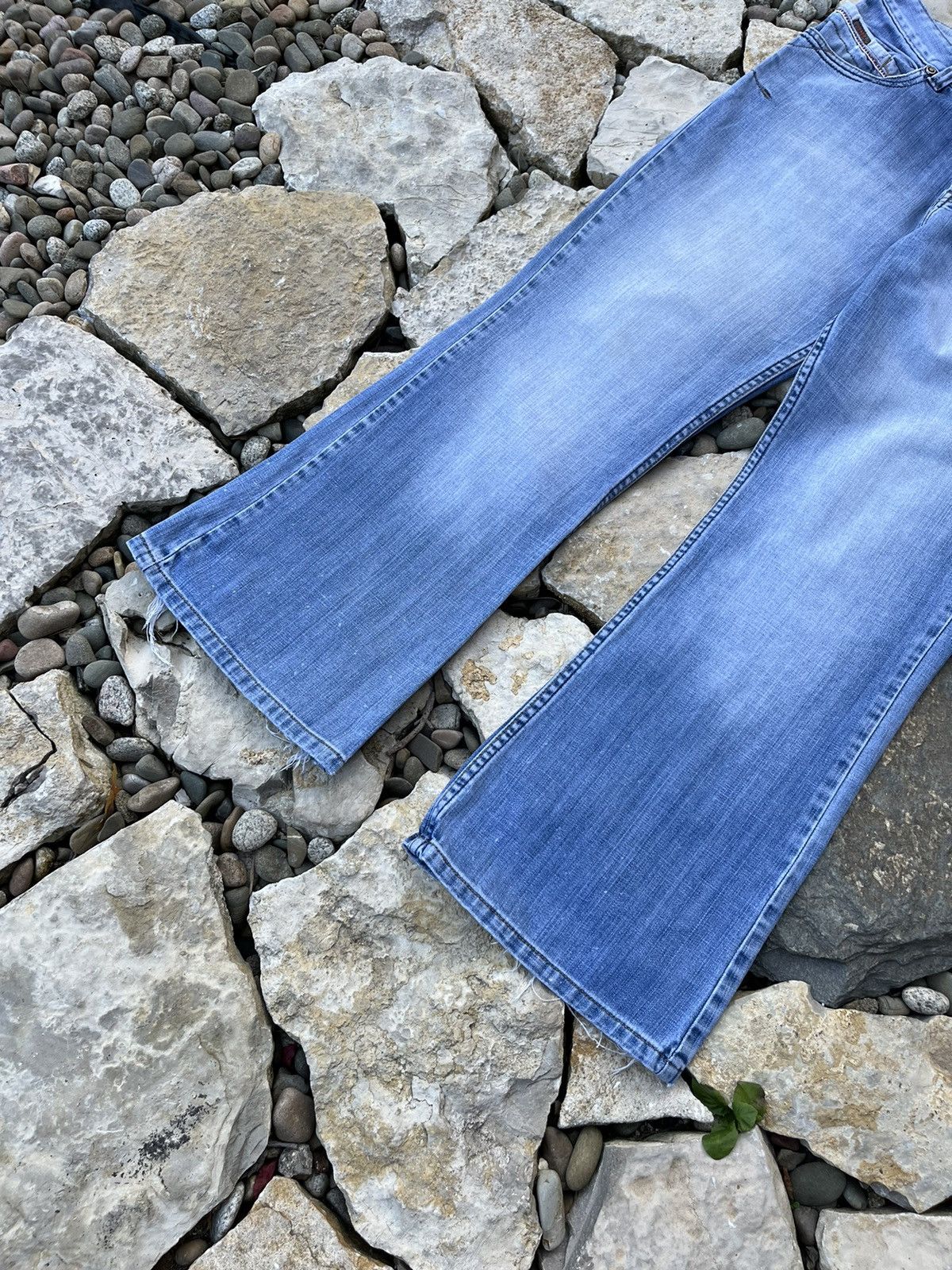 Diesel × Vintage Vintage Diesel freedom y2k baggy distressed thrashed jeans Size US 34 / EU 50 - 7 Thumbnail