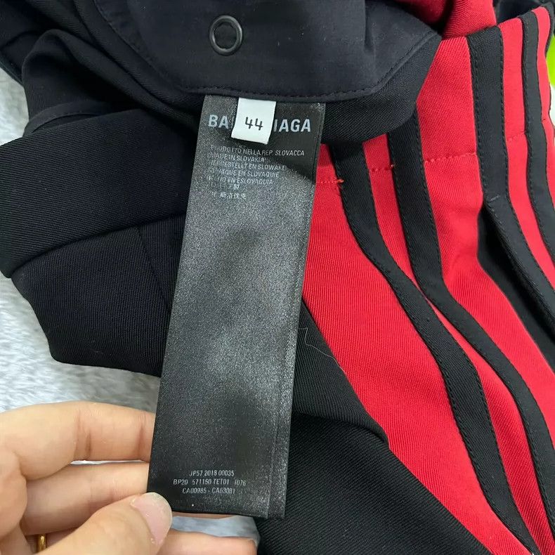 Balenciaga Balenciaga size 44 Side red striped straight-legged pants Size US 28 / EU 44 - 4 Thumbnail