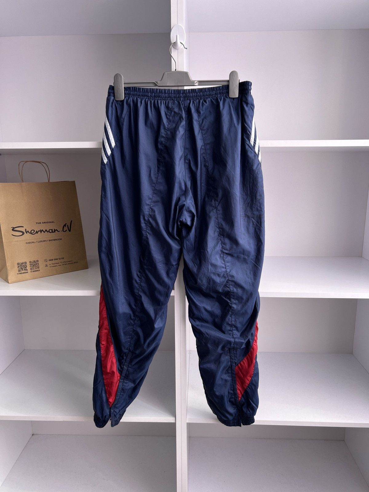 Adidas × Vintage Vintage Adidas Streetwear 90s style nylon pants Size US 32 / EU 48 - 12 Thumbnail