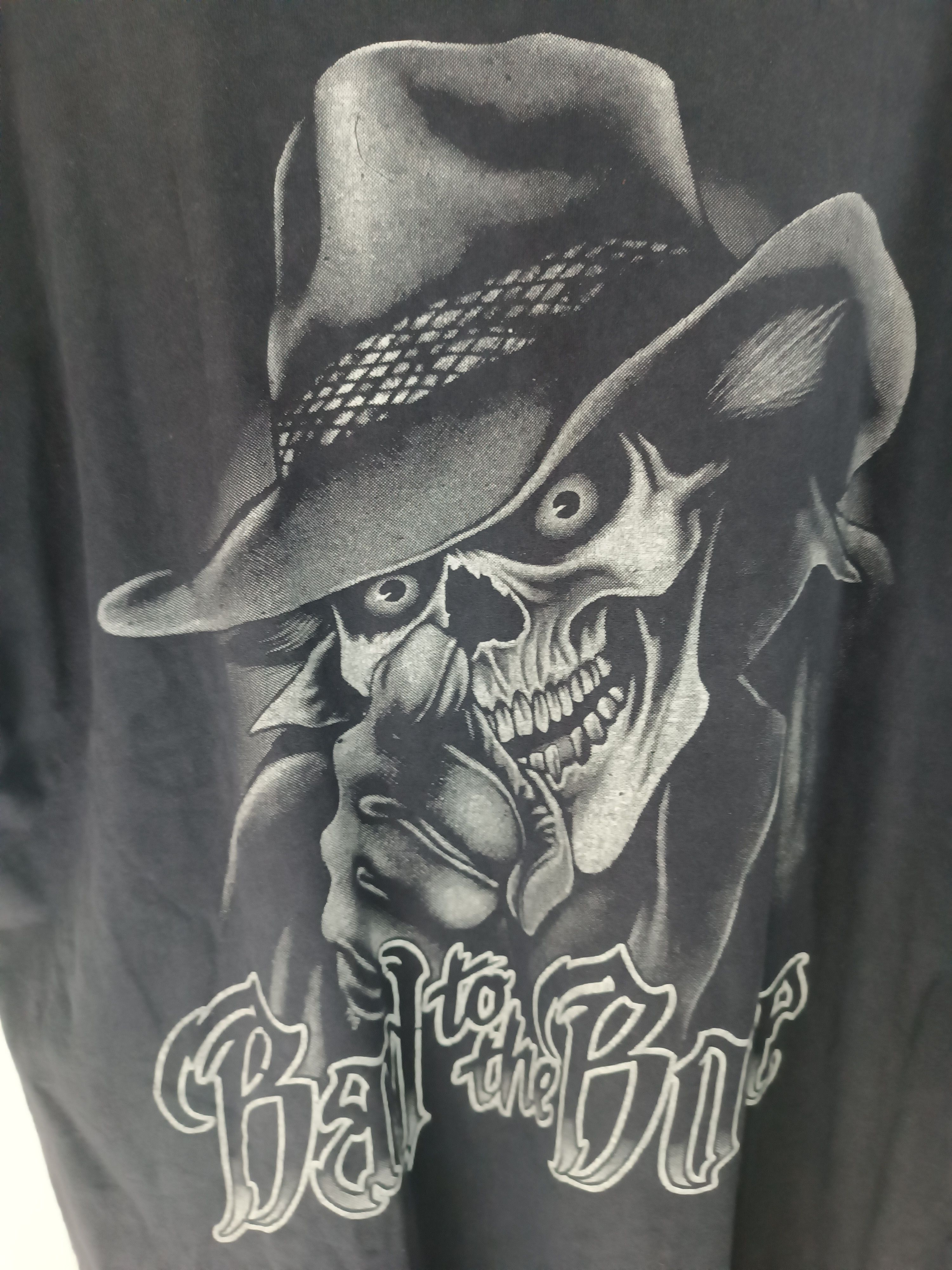 Vintage VINTAGE Y2K BAD TO THE BONE SKULL HORROR FADED ADULT TEE Size US XL / EU 56 / 4 - 18 Thumbnail