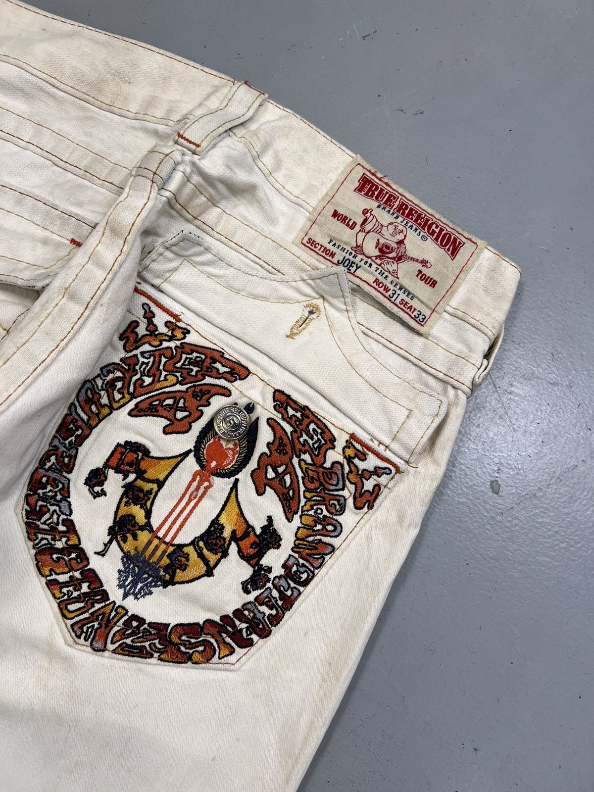 True Religion Vintage true religion flowers embroidered denim Size US 34 / EU 50 - 6 Thumbnail