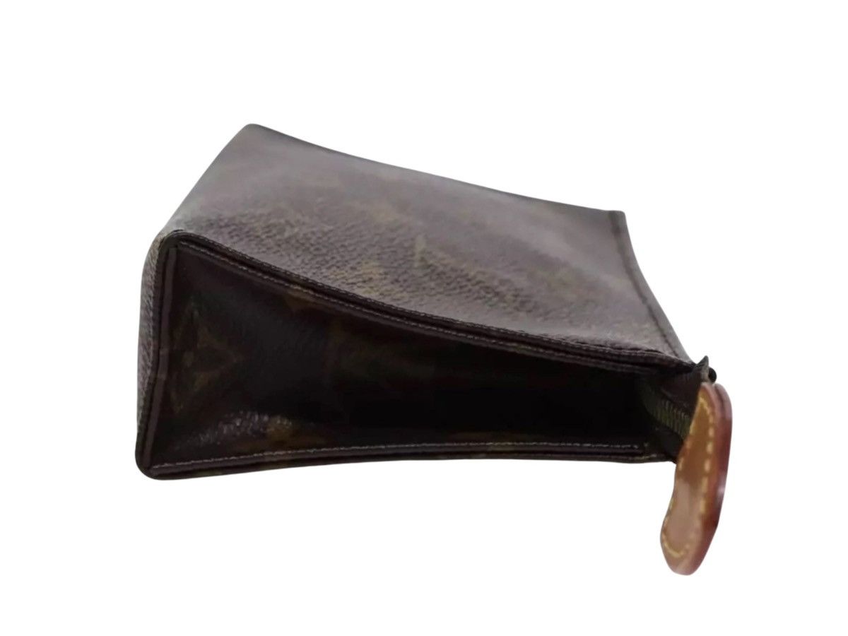 Louis Vuitton LOUIS Vuitton Monogram Pochette Toilettry Canvas Pouch EUC Size ONE SIZE - 8 Thumbnail