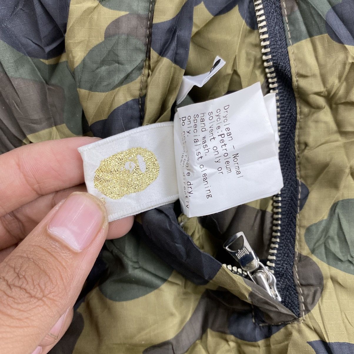 Bape 1st Bape A Bathing Ape Reversible Camo Down Vest Size US L / EU 52-54 / 3 - 11 Thumbnail