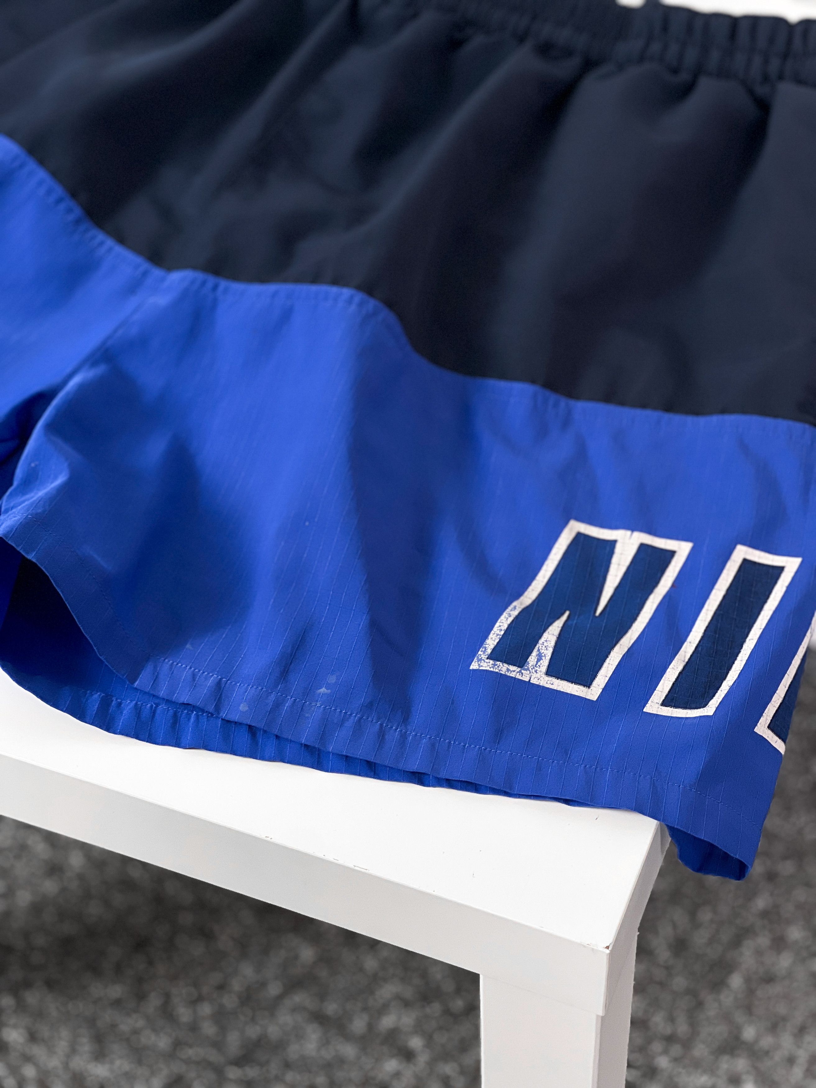Nike Nike Vintage 90`s Men`s Shorts Size US 38 / EU 54 - 6 Thumbnail