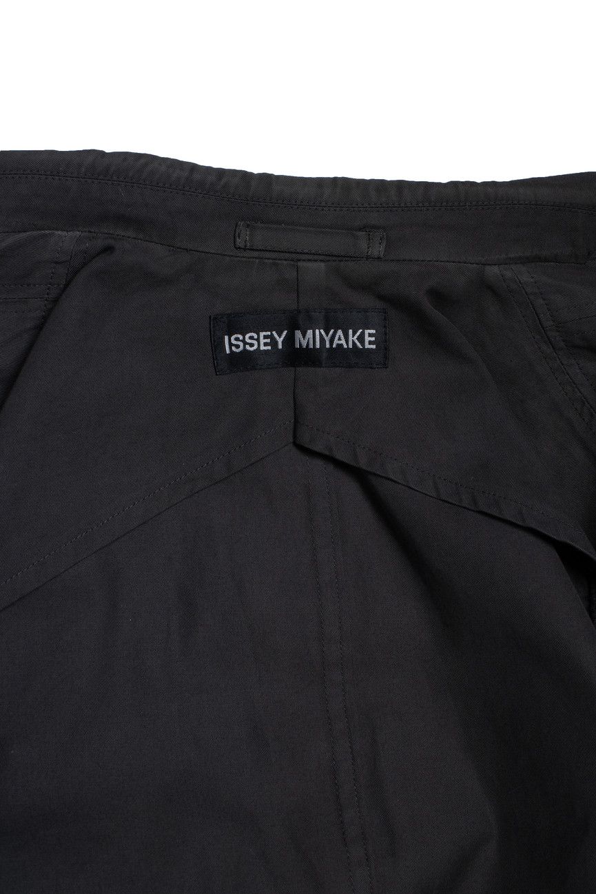 Issey Miyake, Cotton blazer jacket in anthracite