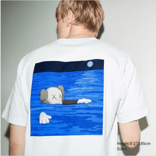 Japanese Brand Uniqlo X KAWS T-Shirt TEE Size US XL / EU 56 / 4 - 7 Thumbnail