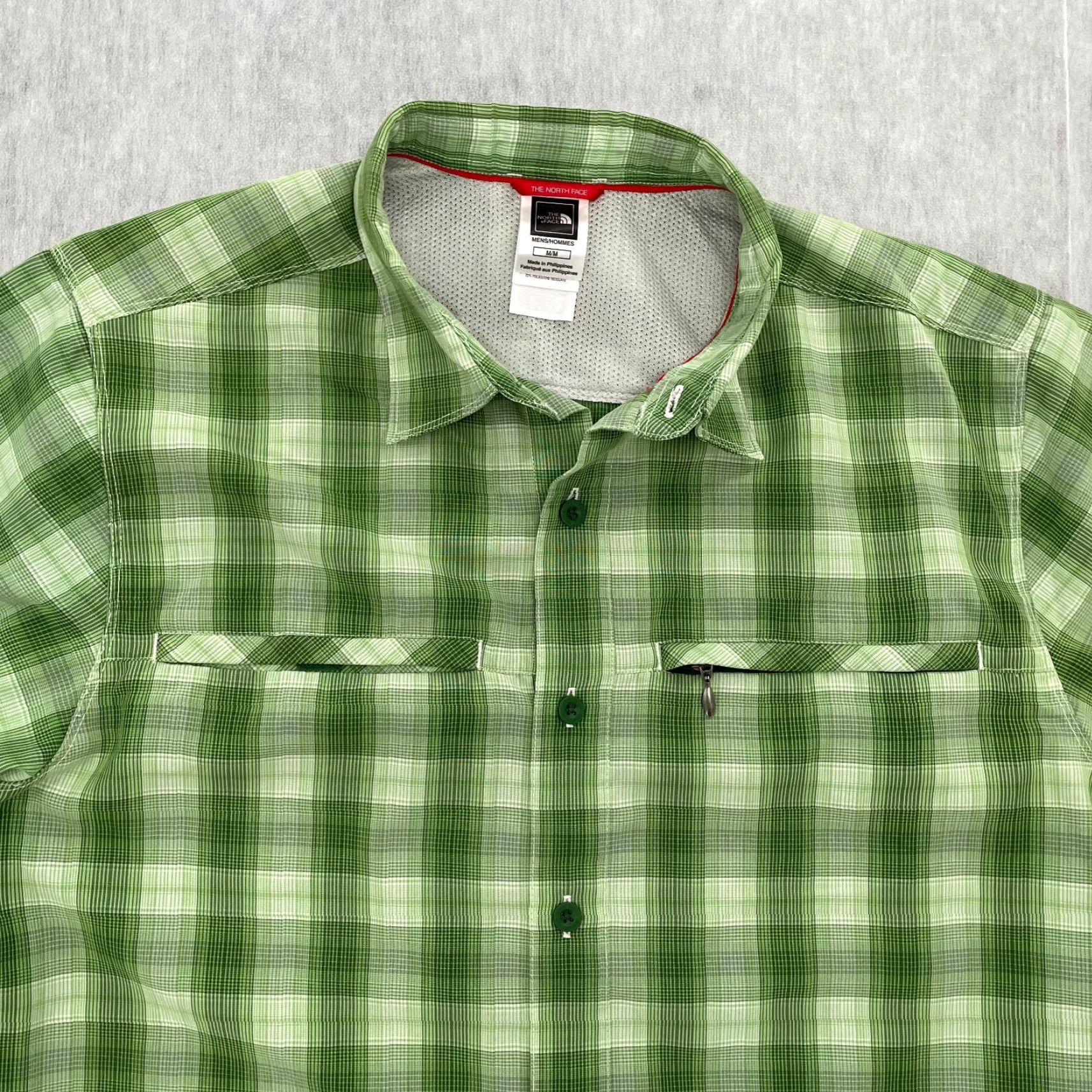 The North Face The North Face Button-Up The North Face Shirt Men Plaid Button Up Casual Short Sleeve Outdoor Logo Pockets Green Medium Adult Size US M / EU 48-50 / 2 - 6 Thumbnail