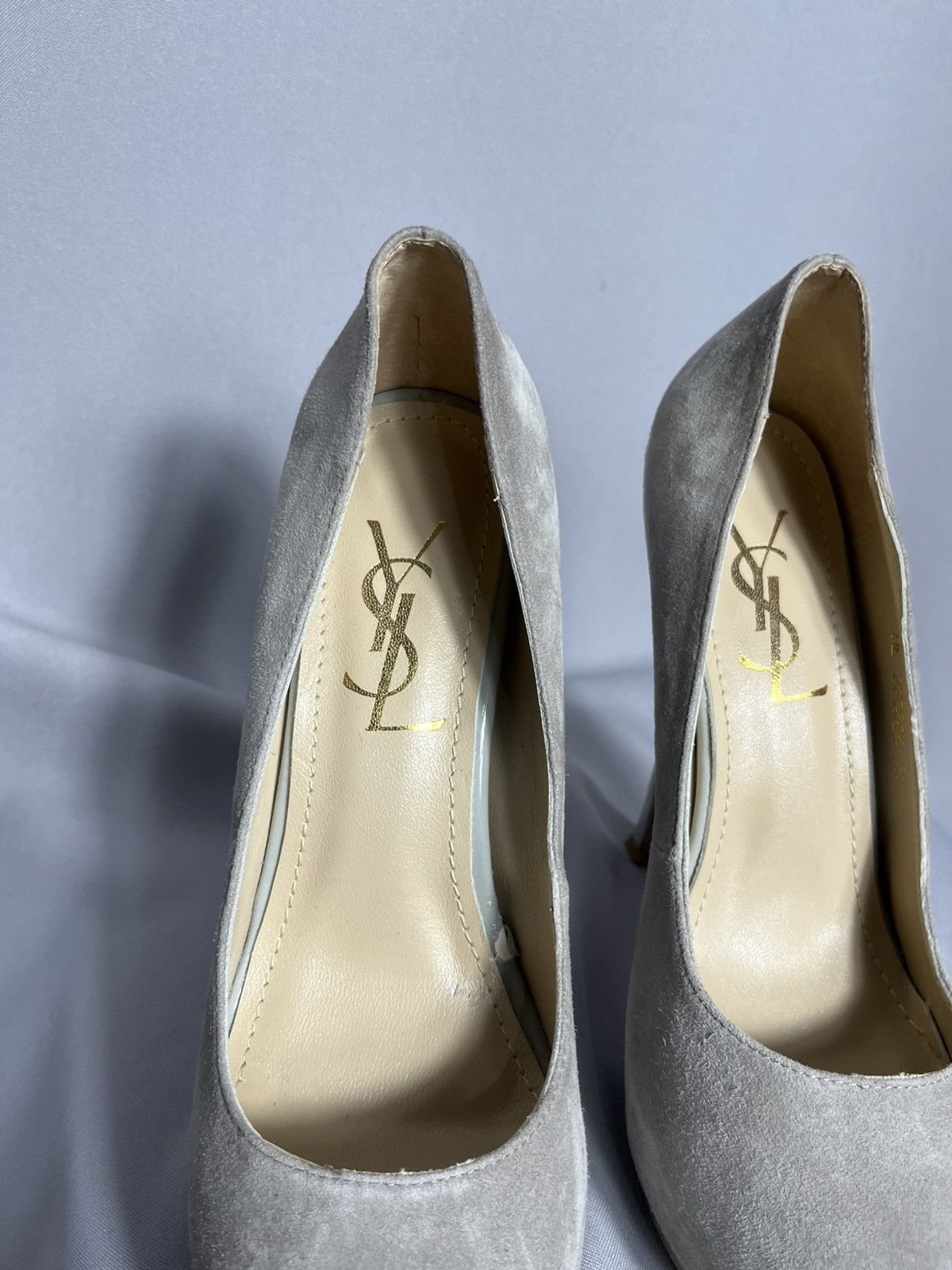 Yves Saint Laurent Yves Saint Laurent Tribute Tribtoo grey Suede Platform YSL Size US 7 / IT 37 - 6 Thumbnail