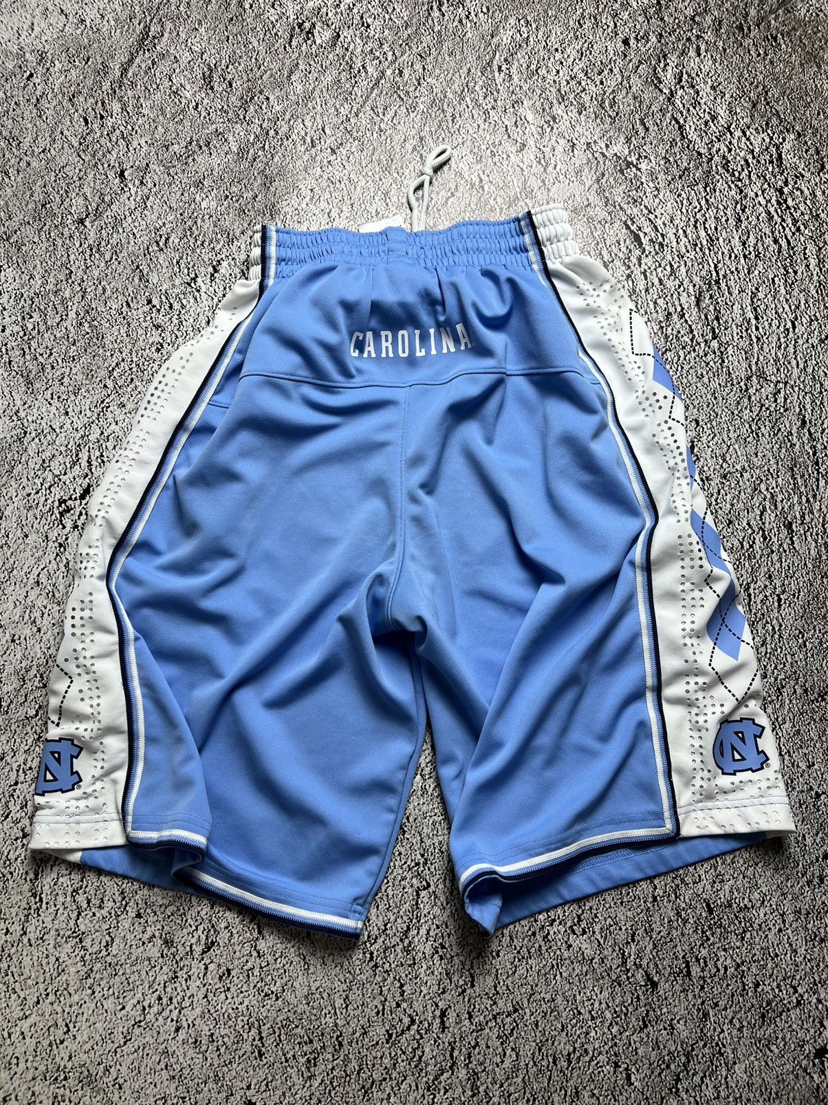 Nike North Carolina tar heels NCAA UNC nike air jordan shorts Size US 30 / EU 46 - 6 Thumbnail