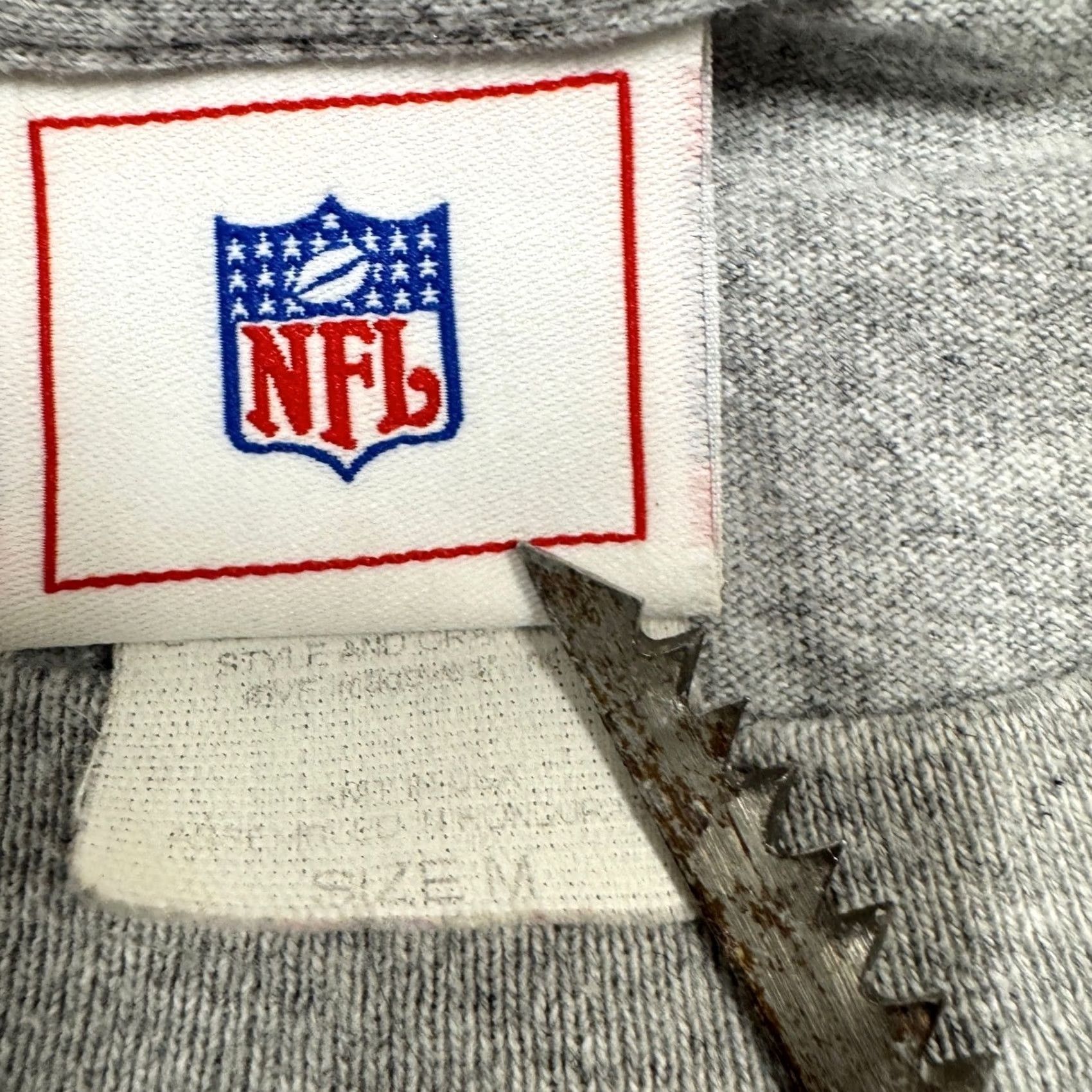 Equipment VTG Minnesota Vikings T-Shirt NFL Equipment Mens Medium 100% Cotton Graphic Gray Size US M / EU 48-50 / 2 - 2 Thumbnail