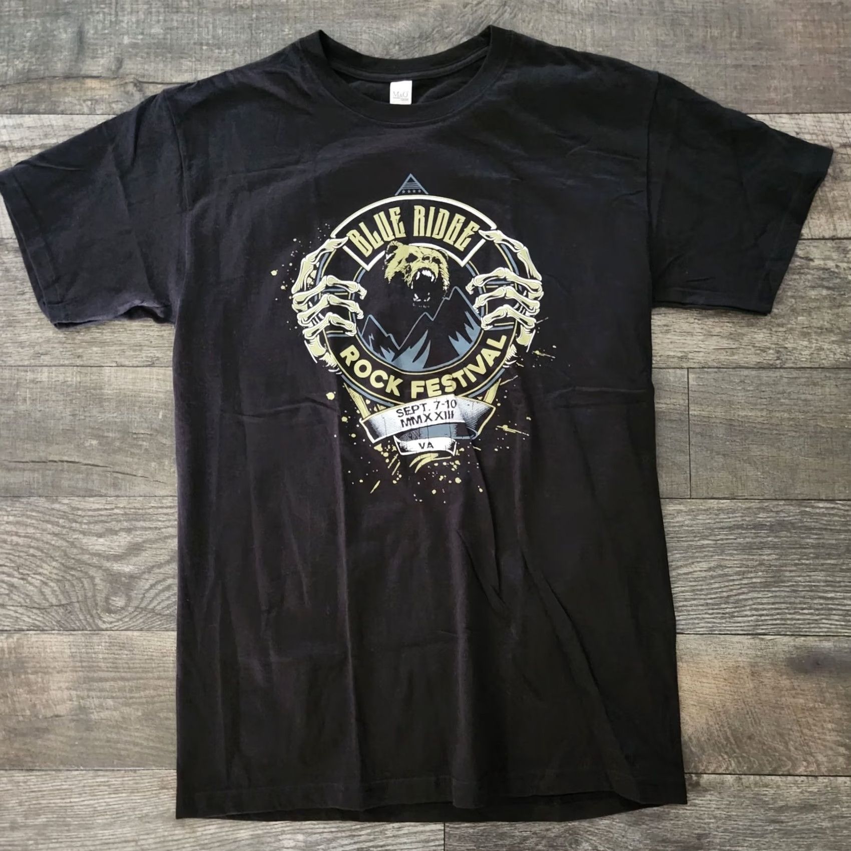 Vintage VINTAGE? No — (Skip) 2023 Blue Ridge Rock Festival Concert T Shirt Black Cotton Crew Neck Short Sleeve M Men Rock T-Shirt Size US M / EU 48-50 / 2 - 4 Thumbnail