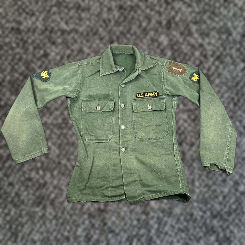Vintage VINTAGE US Army Jacket Shirt Small Green 40s 50s 60s Navy Button-Up Twill Cotton Long Sleeve Embroidered Distressed Fade Size US S / EU 44-46 / 1 - 1 Thumbnail