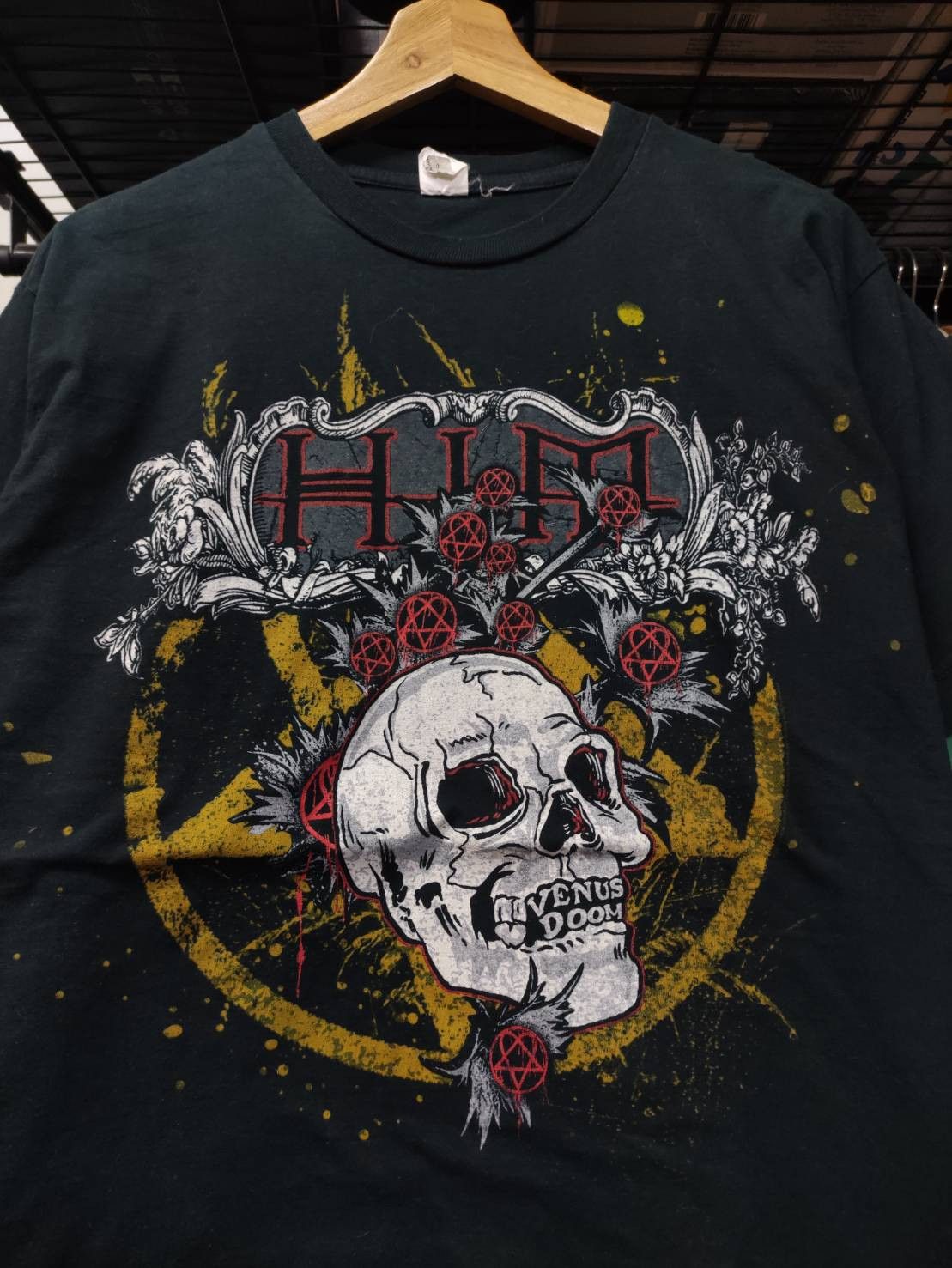 Band Tees Vtg 00's HIM Band " Venus Doom " Tour Promo T-Shirt Size US L / EU 52-54 / 3 - 1 Thumbnail