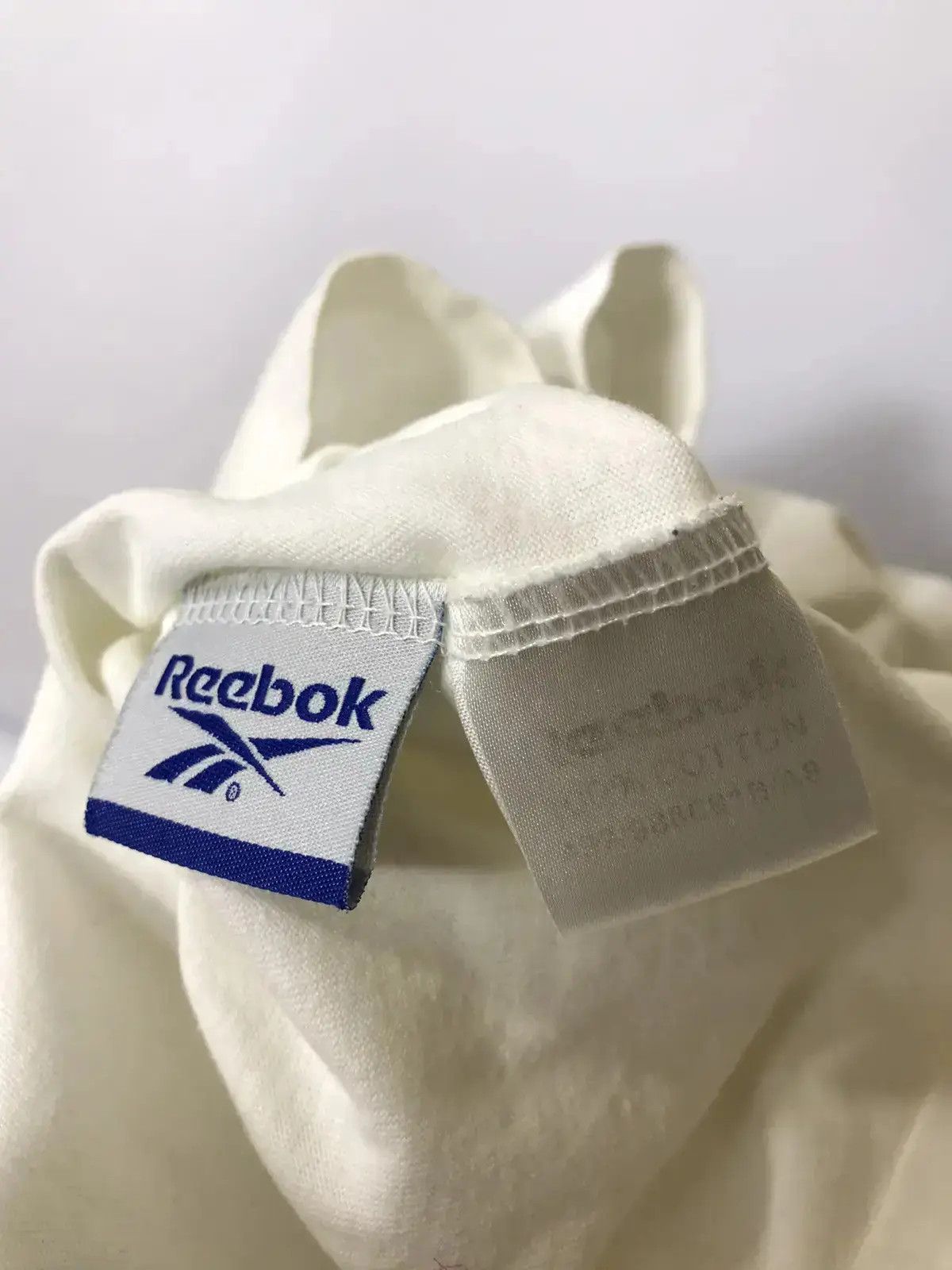 Reebok × Vintage Vintage Reebok essentials big logo t-shirt size L Size US L / EU 52-54 / 3 - 4 Thumbnail