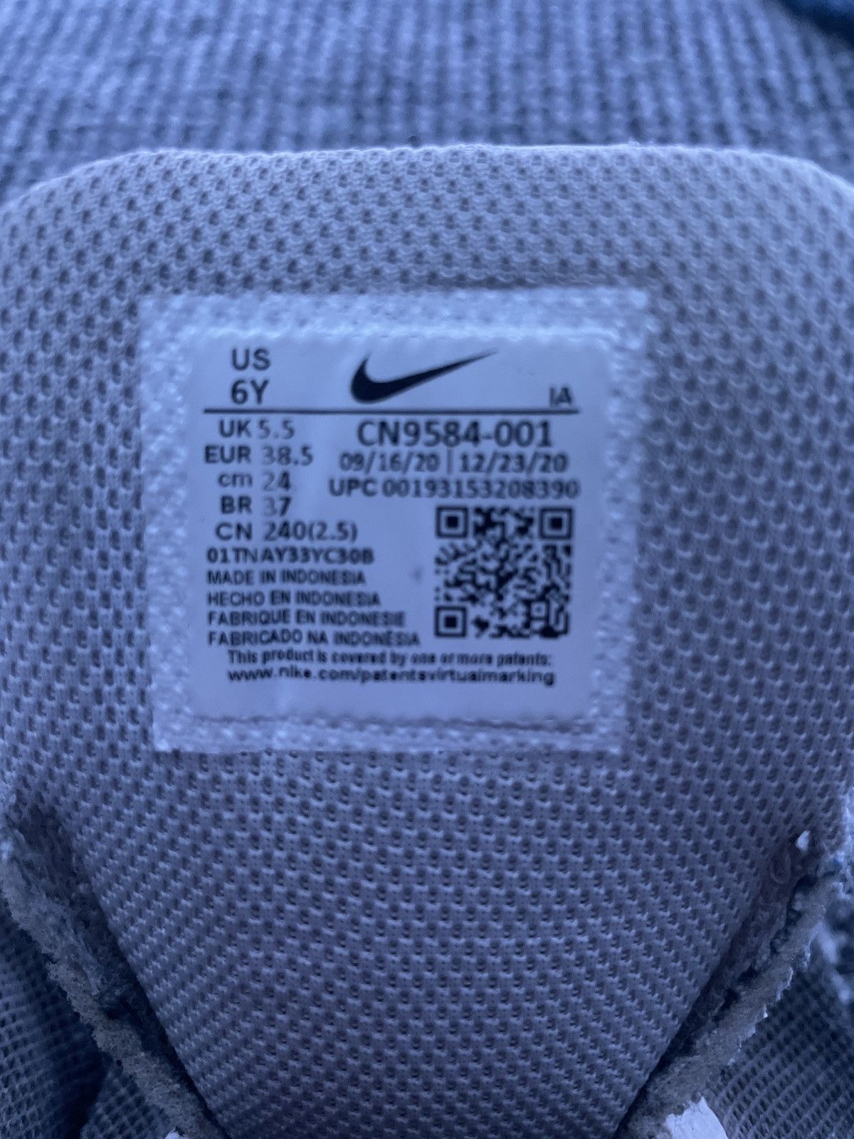 Nike Nike invigors Size US 6 / EU 39 - 6 Thumbnail