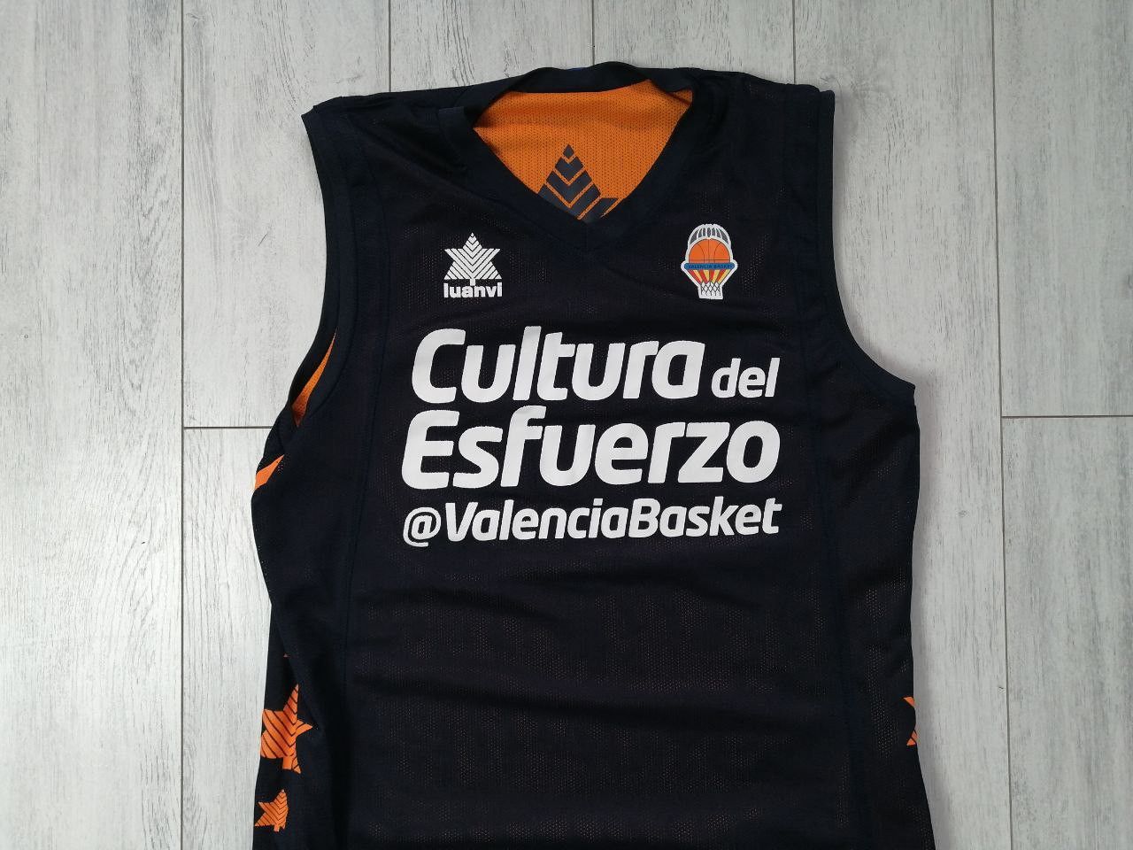 Other Valencia Basketball Team Reversible T-Shirt Size US L / EU 52-54 / 3 - 5 Thumbnail