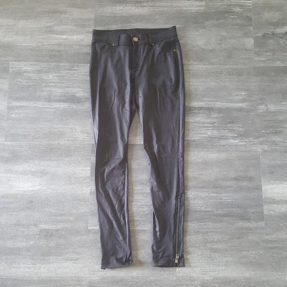 Designer Matte Black Sleek R&J Legging Size 28" / US 6 / IT 42 - 1 Thumbnail