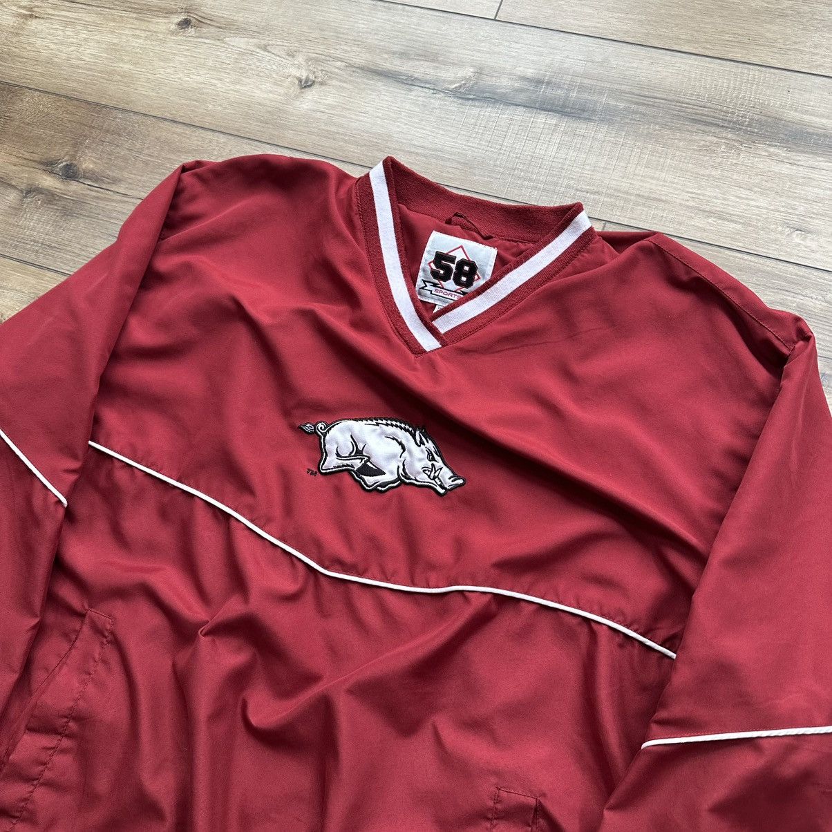 Other Vintage 90s Arkansas Razorbacks Red Windbreaker Pullover Size US XXL / EU 58 / 5 - 4 Thumbnail