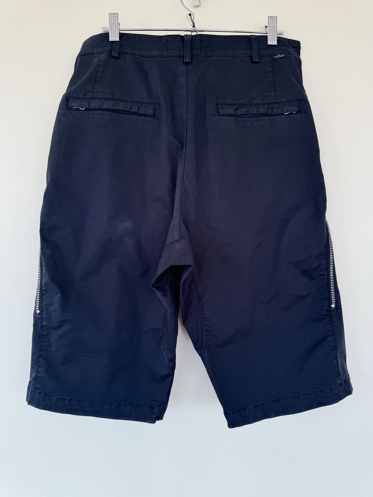 Stone Island Shadow Project Convert Shorts Size US 32 / EU 48 - 2 Thumbnail