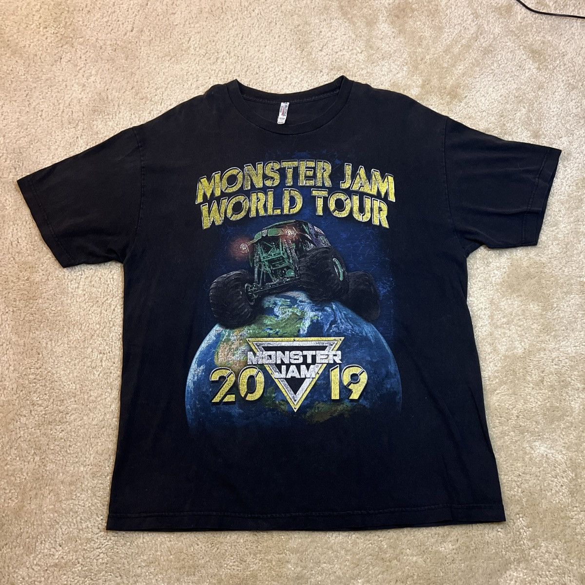 NASCAR Monster Jam World Tour 2019 Monster Trucks T Shirt Size US XL / EU 56 / 4 - 1 Thumbnail