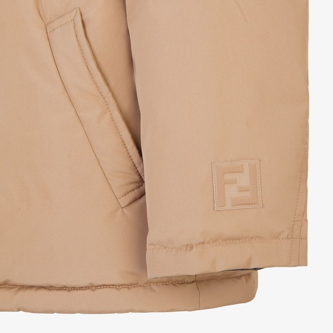 Fendi o1s1wg110925 Ski Jacket in Beige Size S / US 4 / IT 40 - 3 Thumbnail