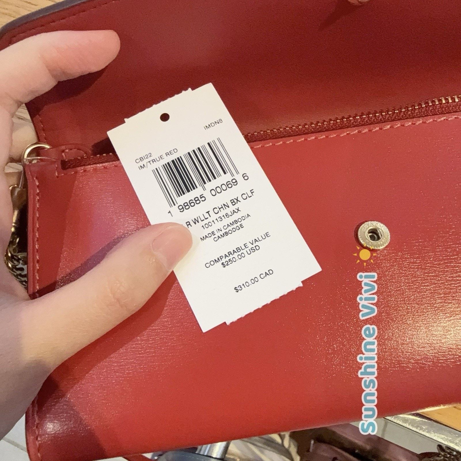Coach NWT Coach Klare Wallet Chain CBI22 leather Gold/True Red Size ONE SIZE - 6 Thumbnail