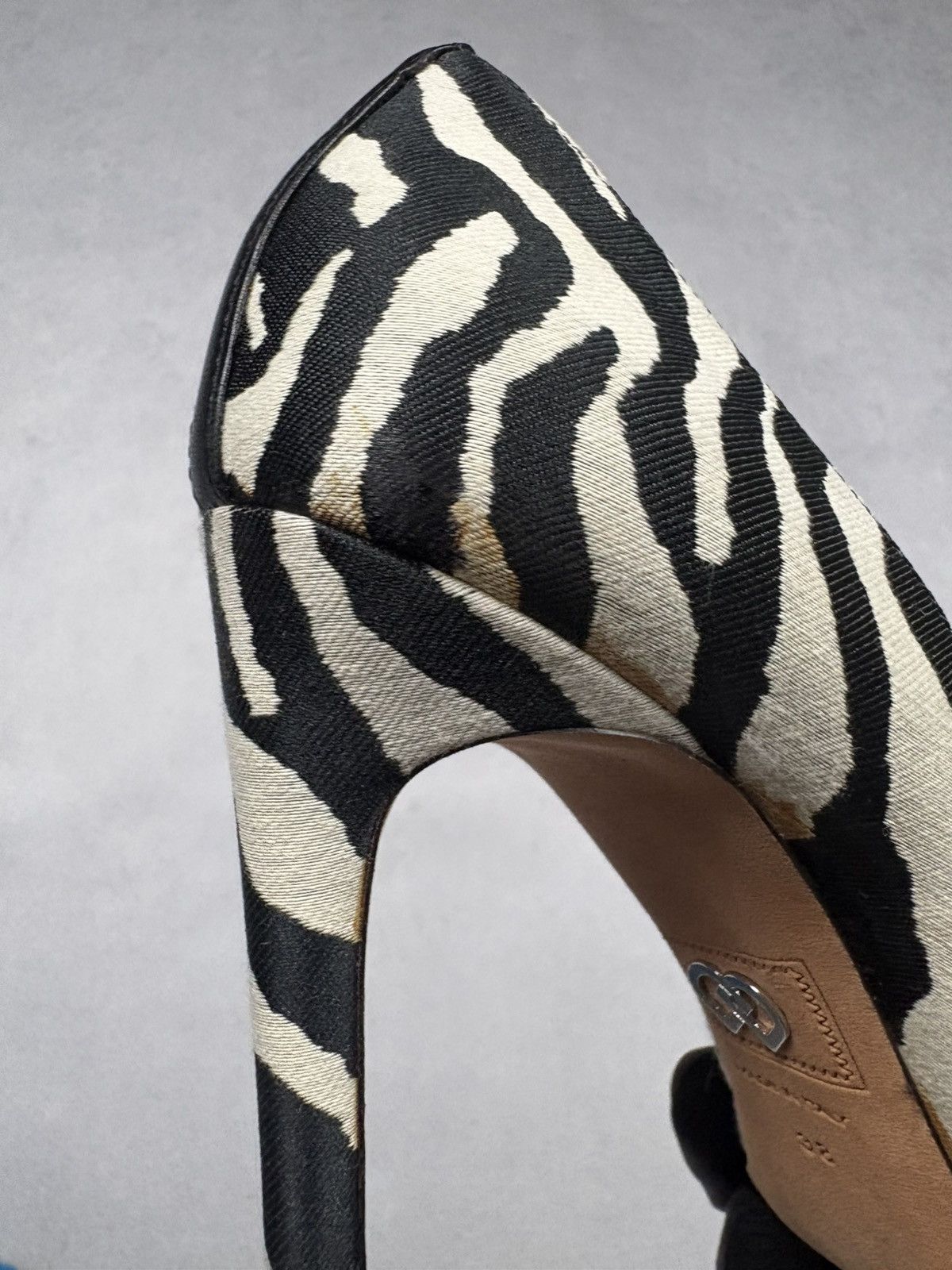Dsquared2 Dsquared2 Zebra Print Pointed Toe Heels Pumps EU38 Archival Size US 8 / IT 38 - 6 Thumbnail