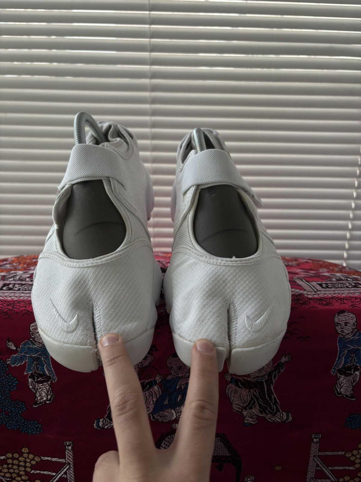 Nike Nike Rift Vintage Japanese StyleTabi Shoes Size US 10 / EU 43 - 2 Thumbnail