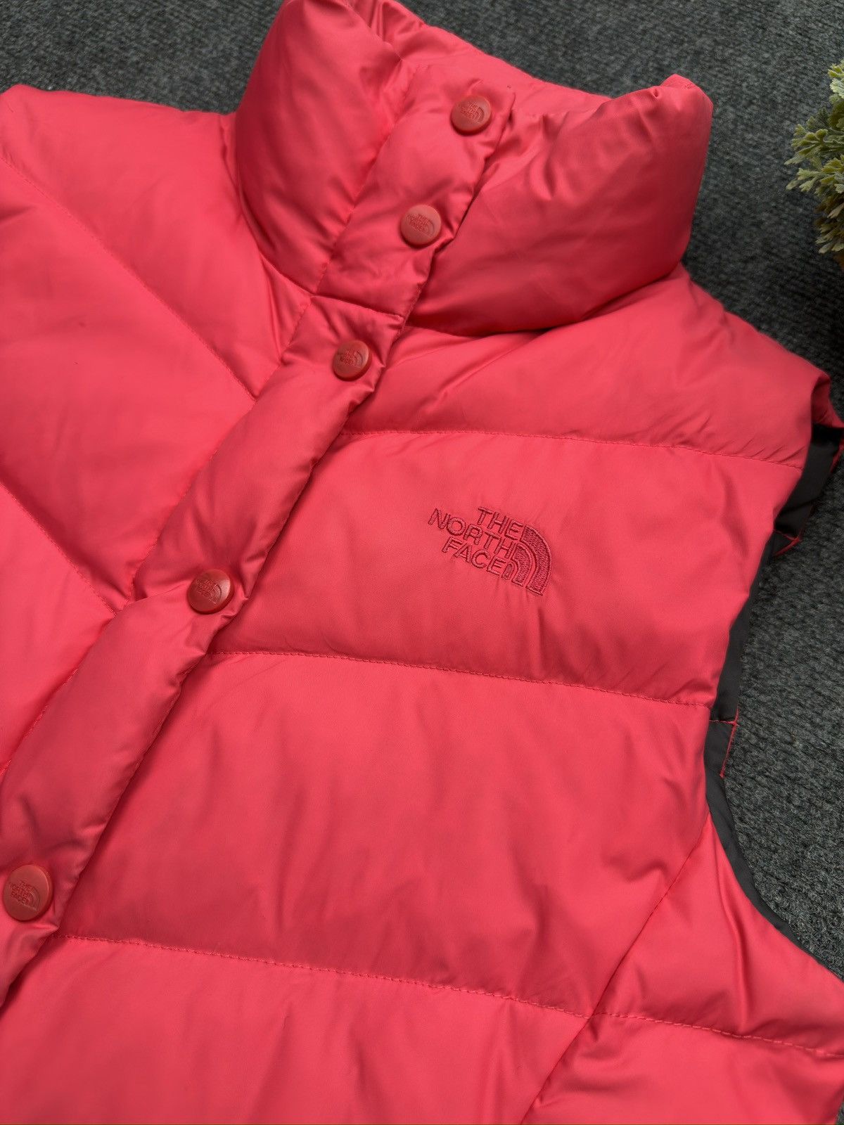 The North Face THE NORTH FACE TNF 700 Down Puffer Vest Jacket Pink Women’s Size M / US 6-8 / IT 42-44 - 4 Thumbnail