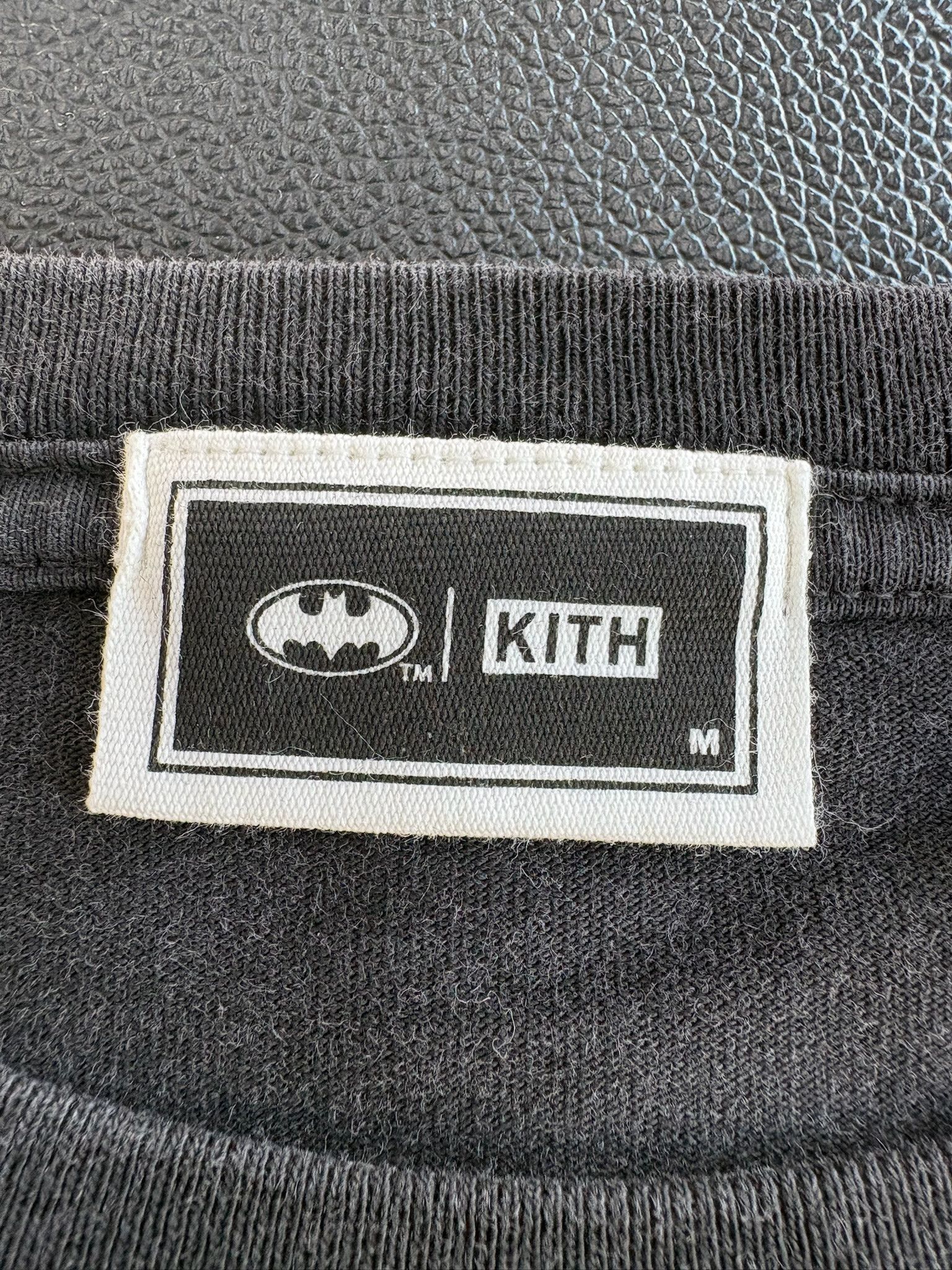 Kith Kith "Batman And Robin" Logo Vintage Tee (Black) Size US M / EU 48-50 / 2 - 3 Thumbnail